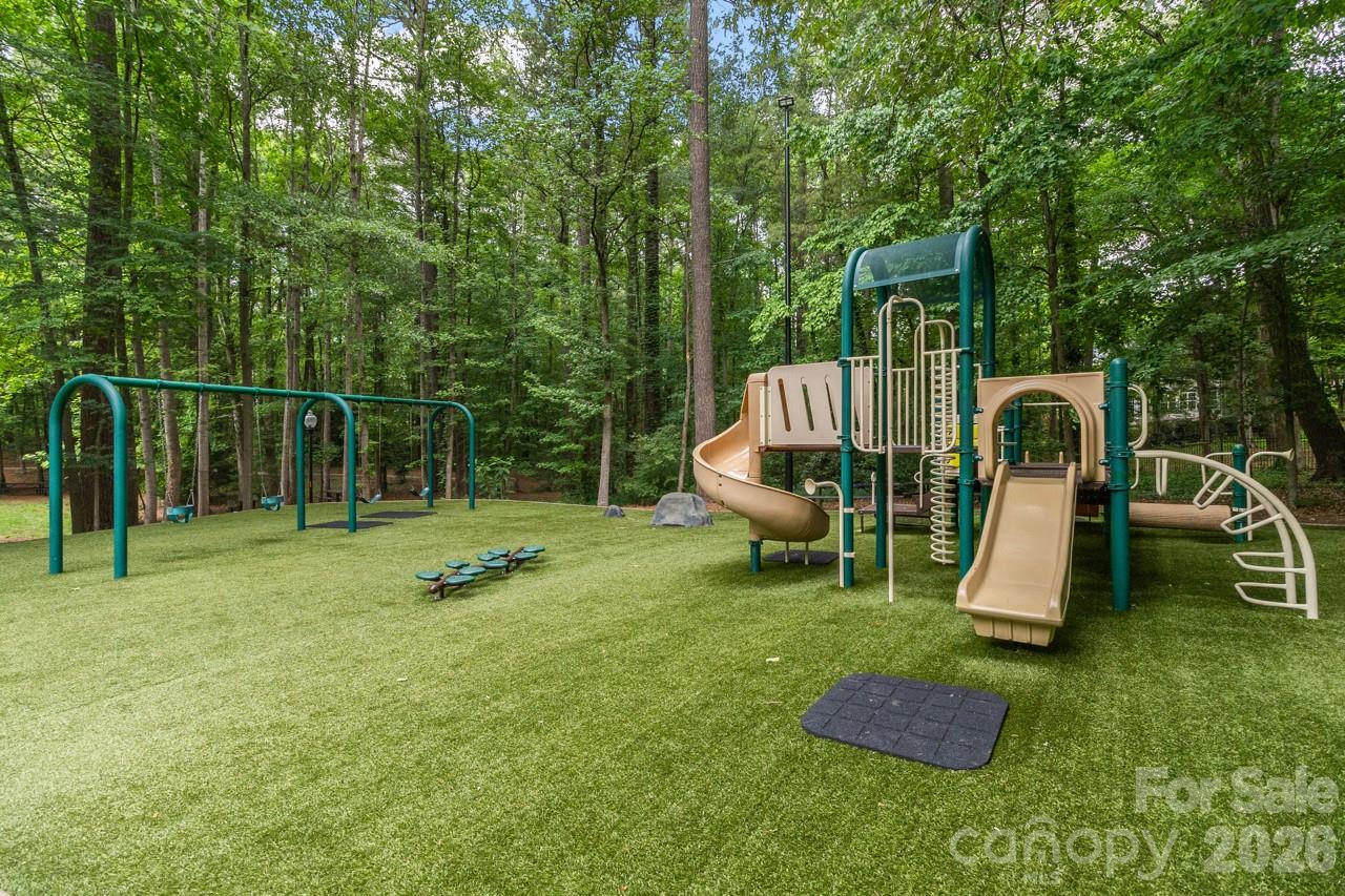 4415 Everclear Court — Charlotte