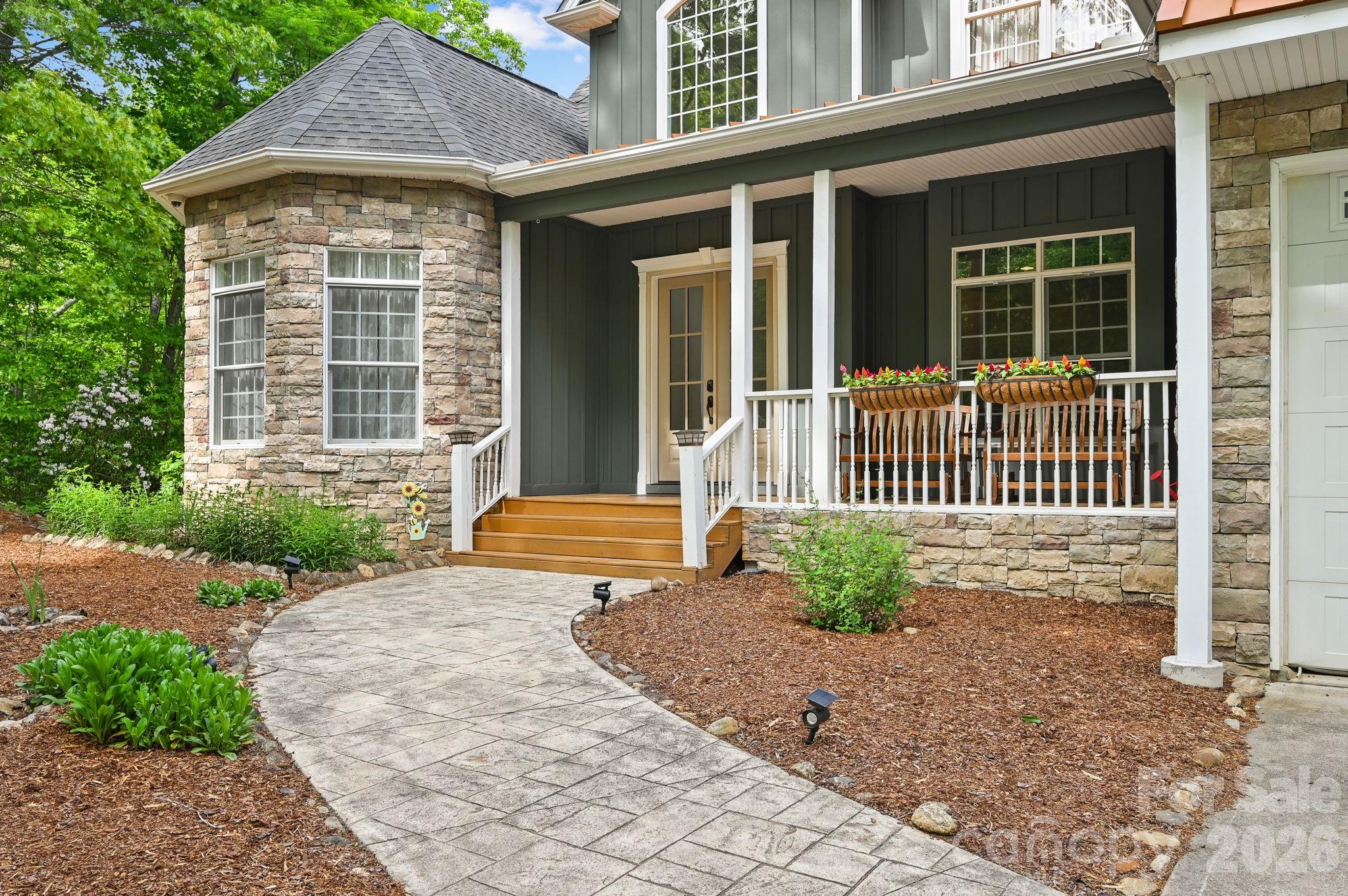 314 Woodland Drive — Swannanoa