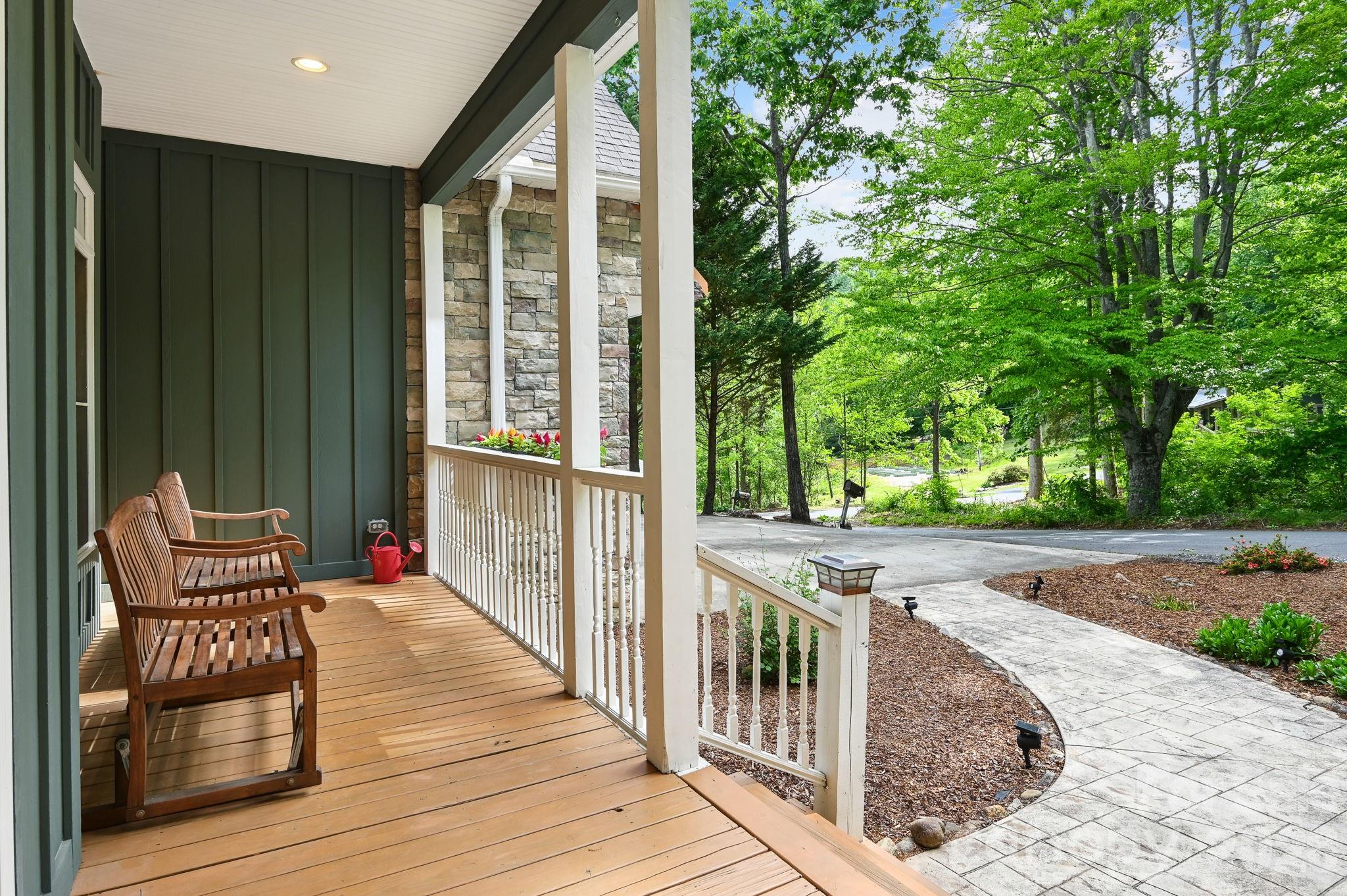 314 Woodland Drive — Swannanoa
