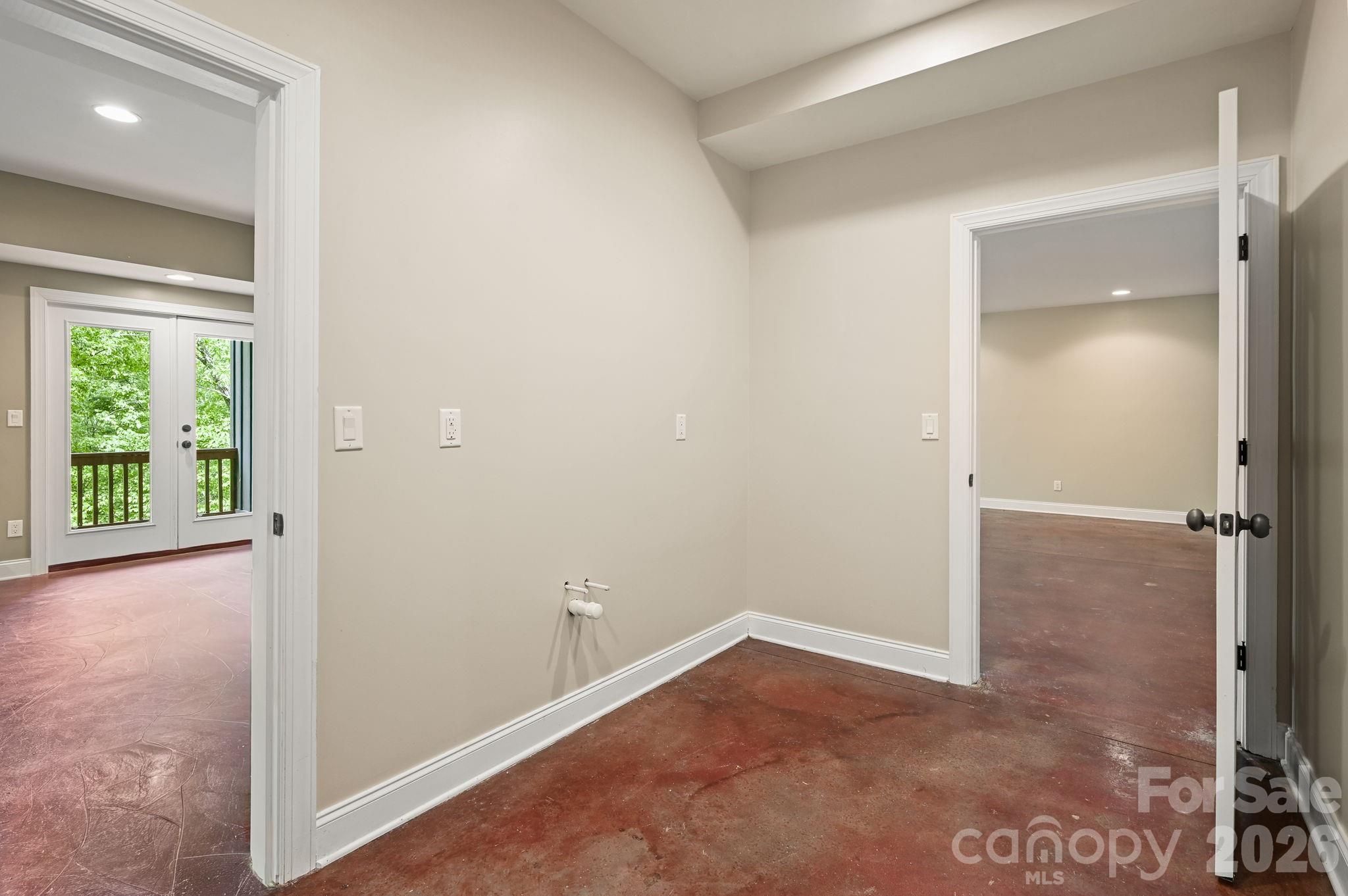 314 Woodland Drive — Swannanoa