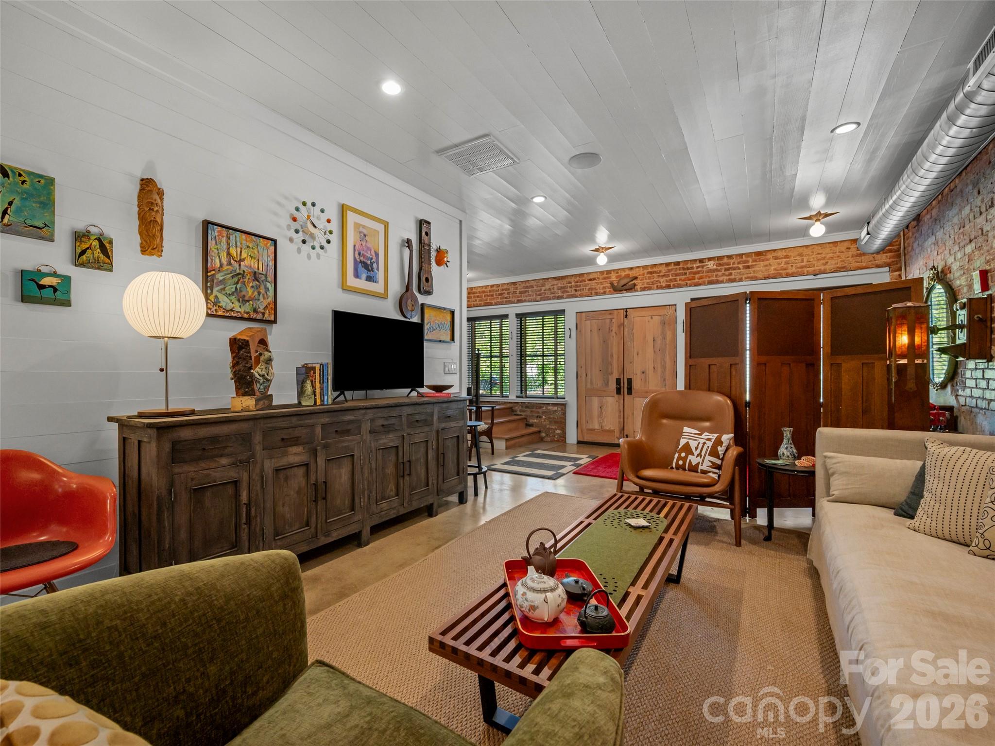 40 Church Street — Saluda
