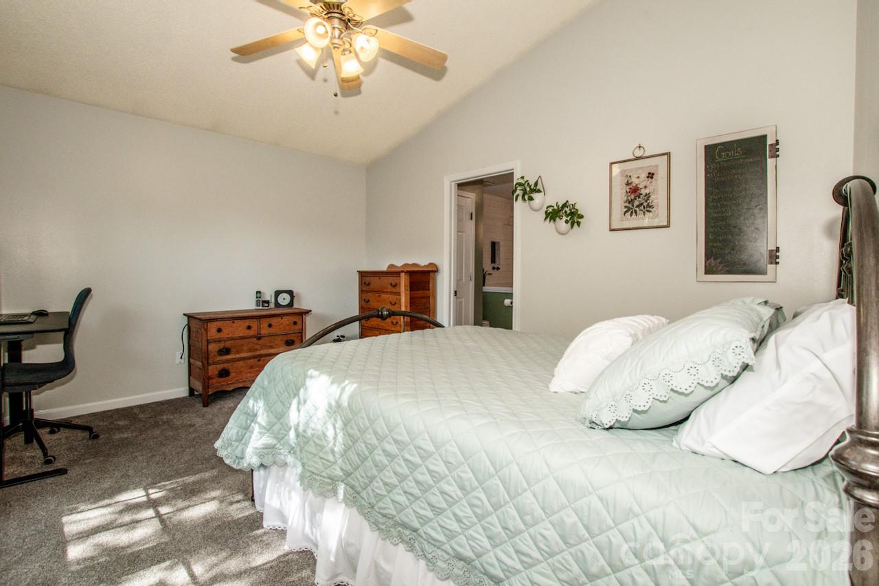 122 Creston Court — Mooresville