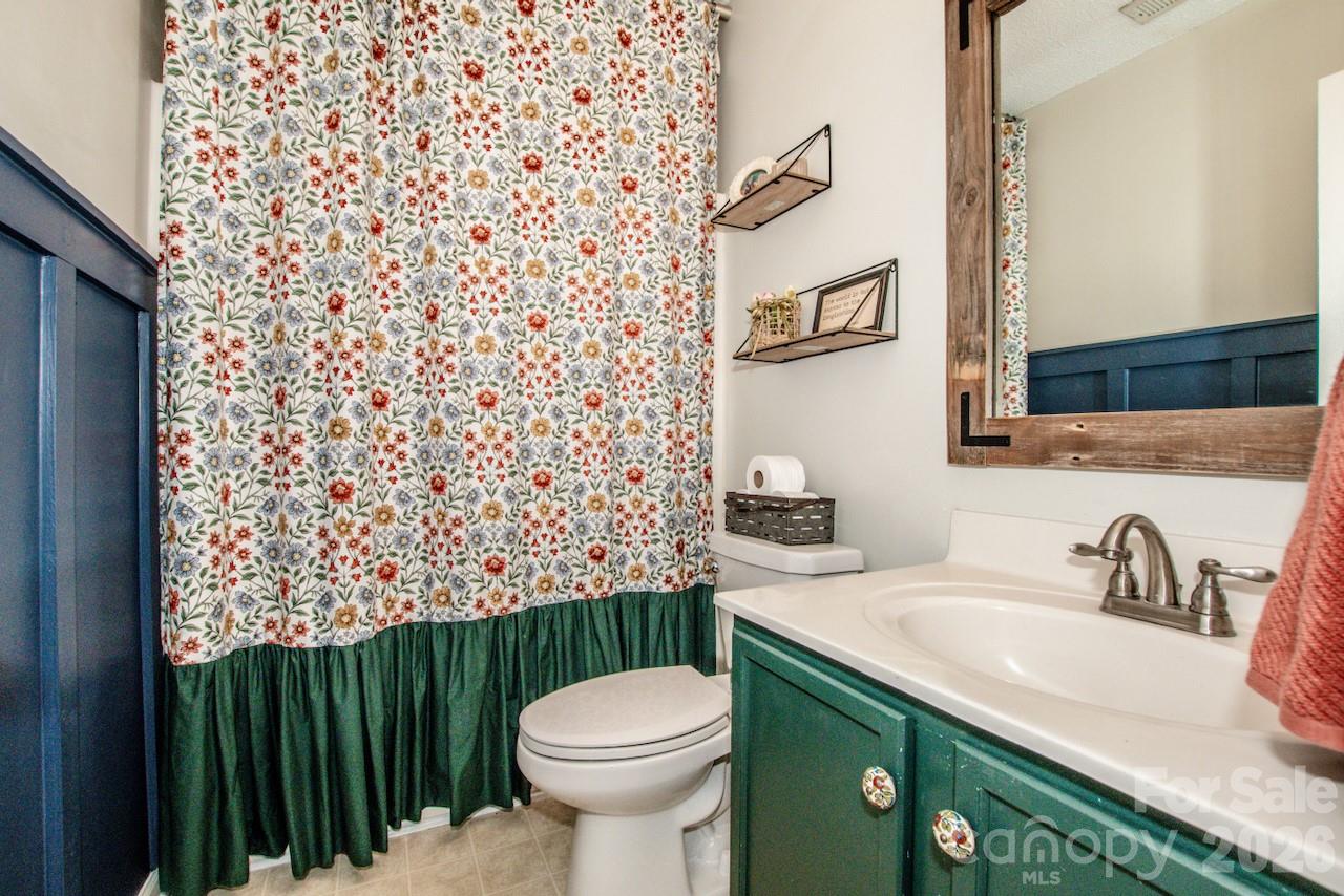 122 Creston Court — Mooresville
