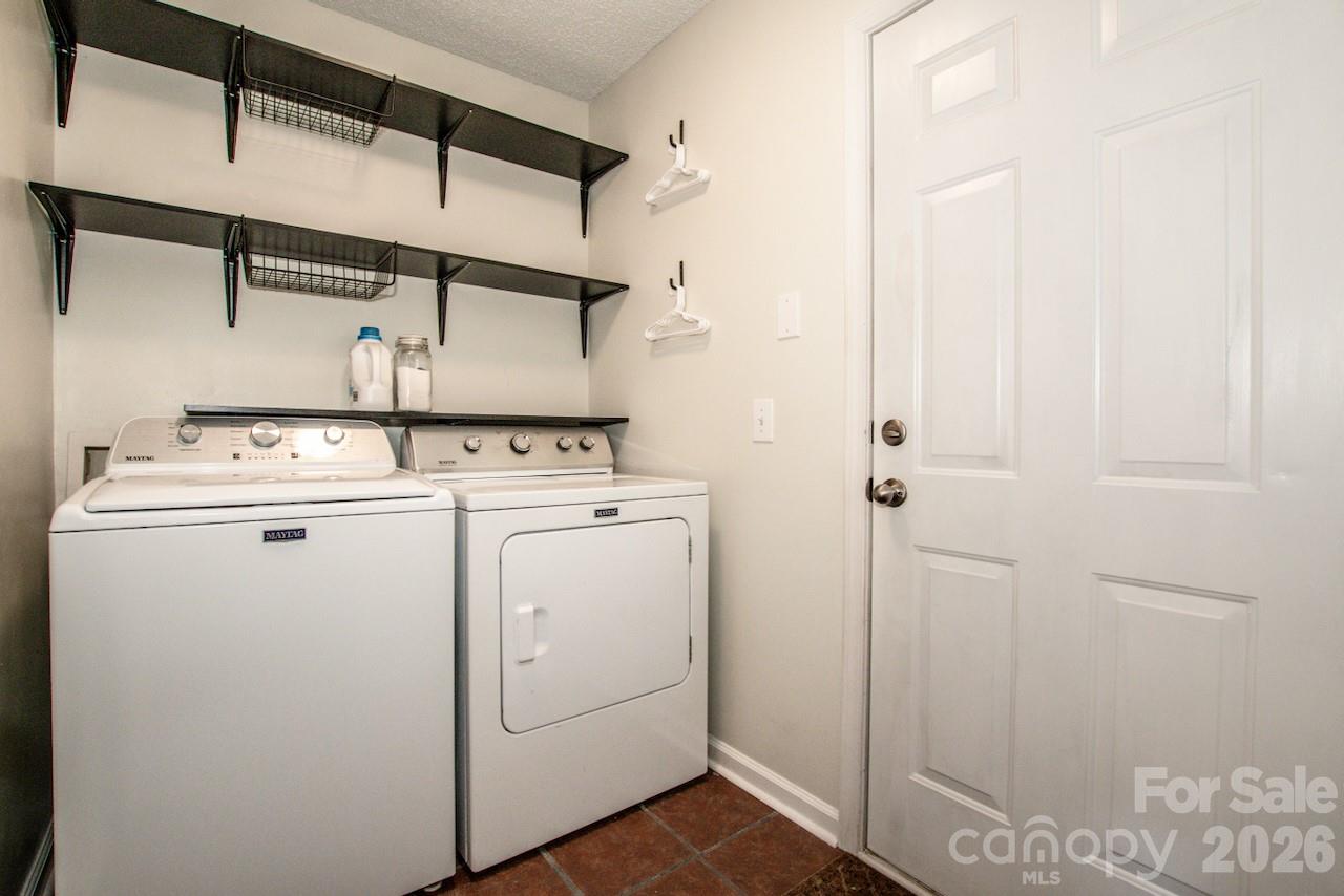 122 Creston Court — Mooresville
