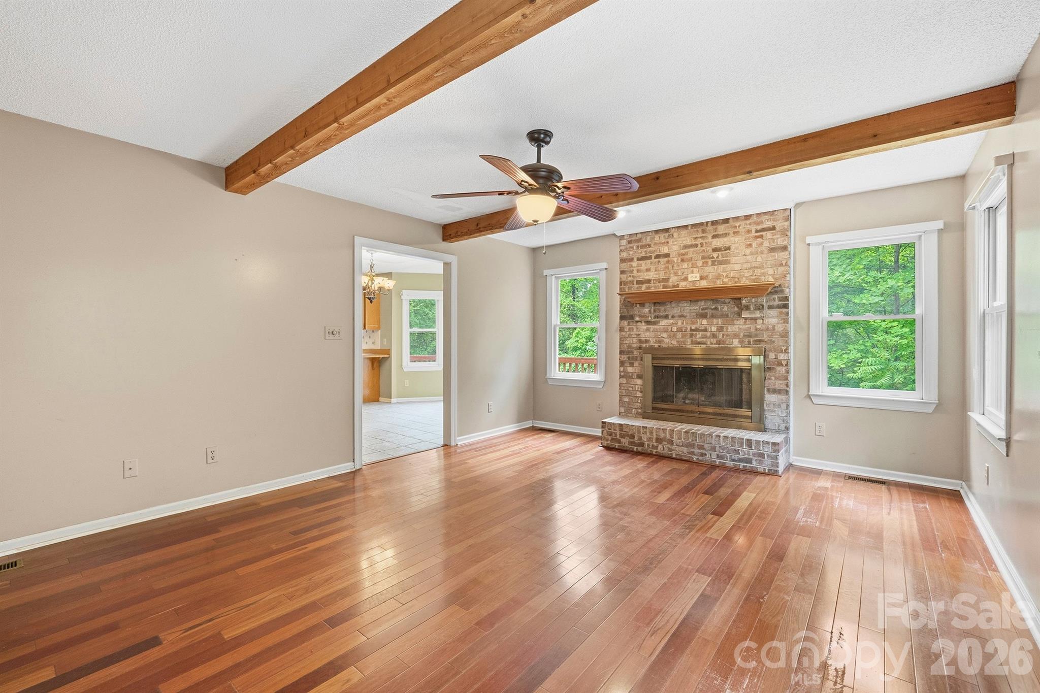 1227 Shirebourn None — Hickory