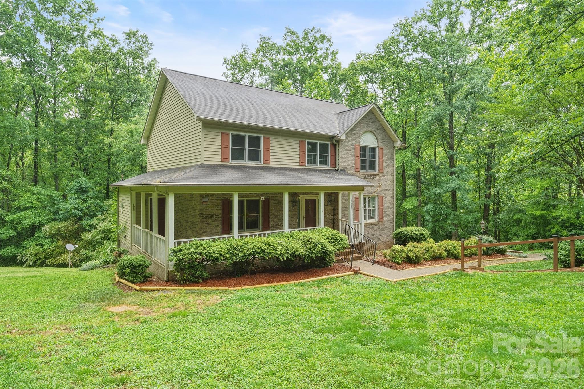 1227 Shirebourn None — Hickory