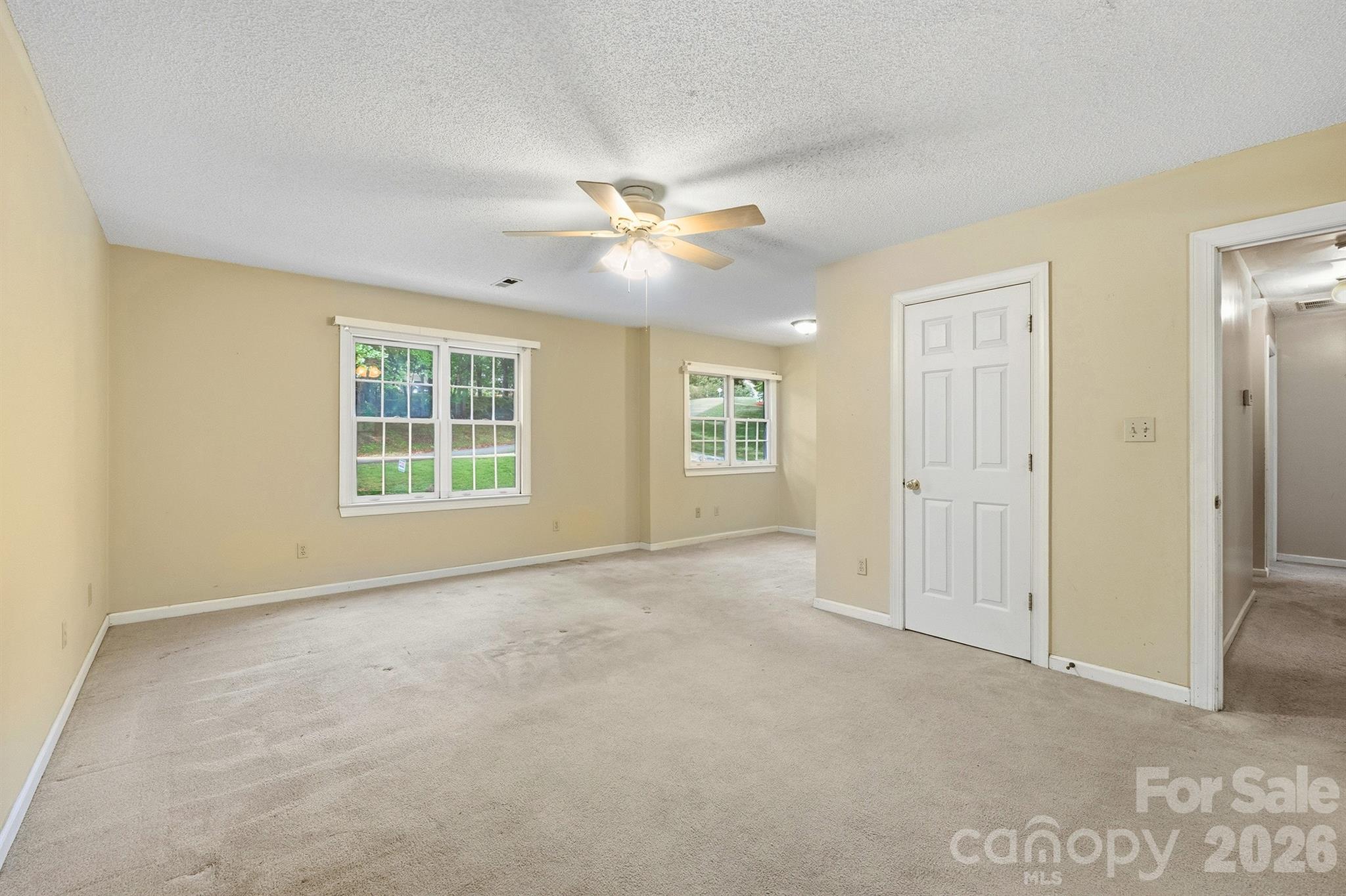 1227 Shirebourn None — Hickory