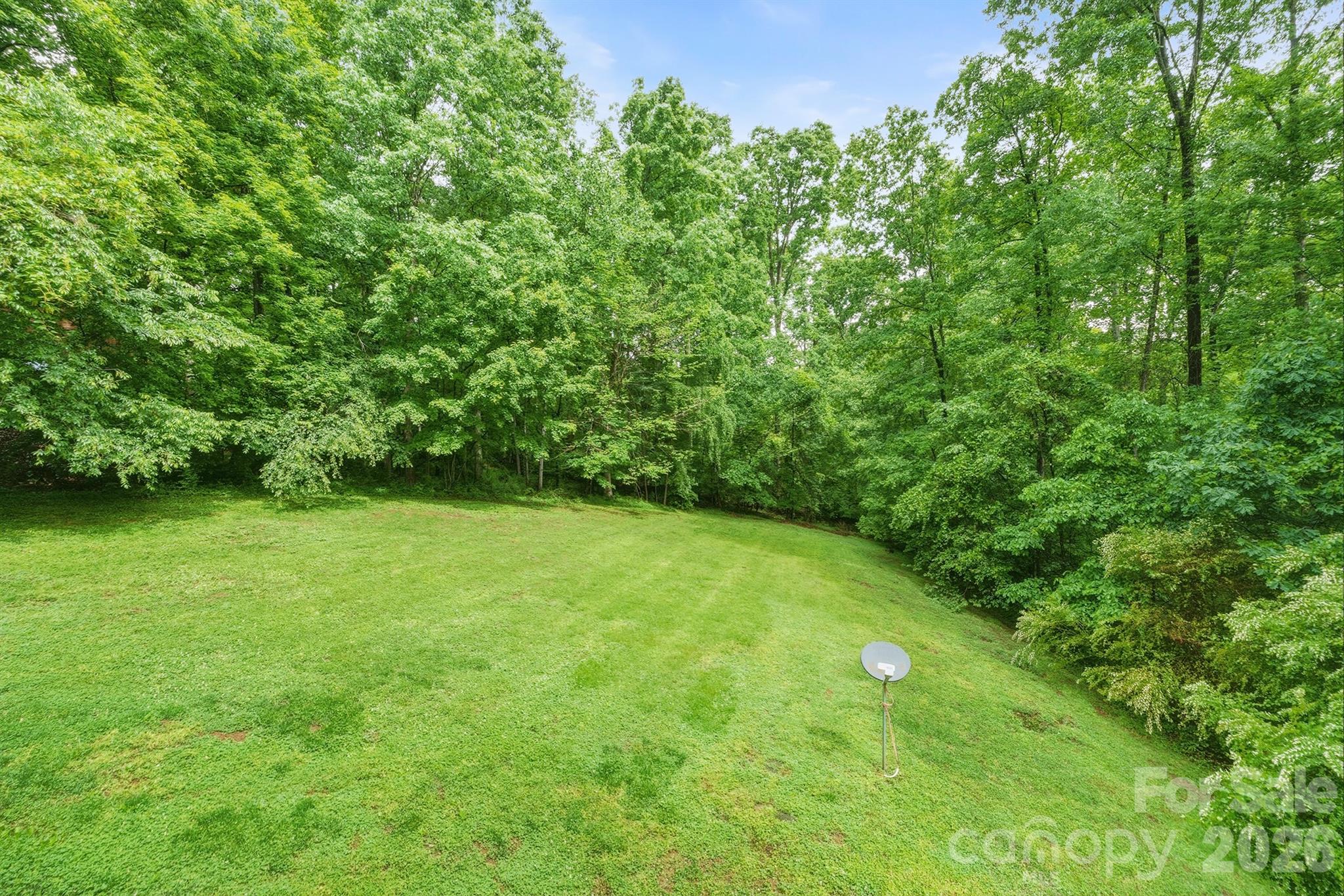 1227 Shirebourn None — Hickory