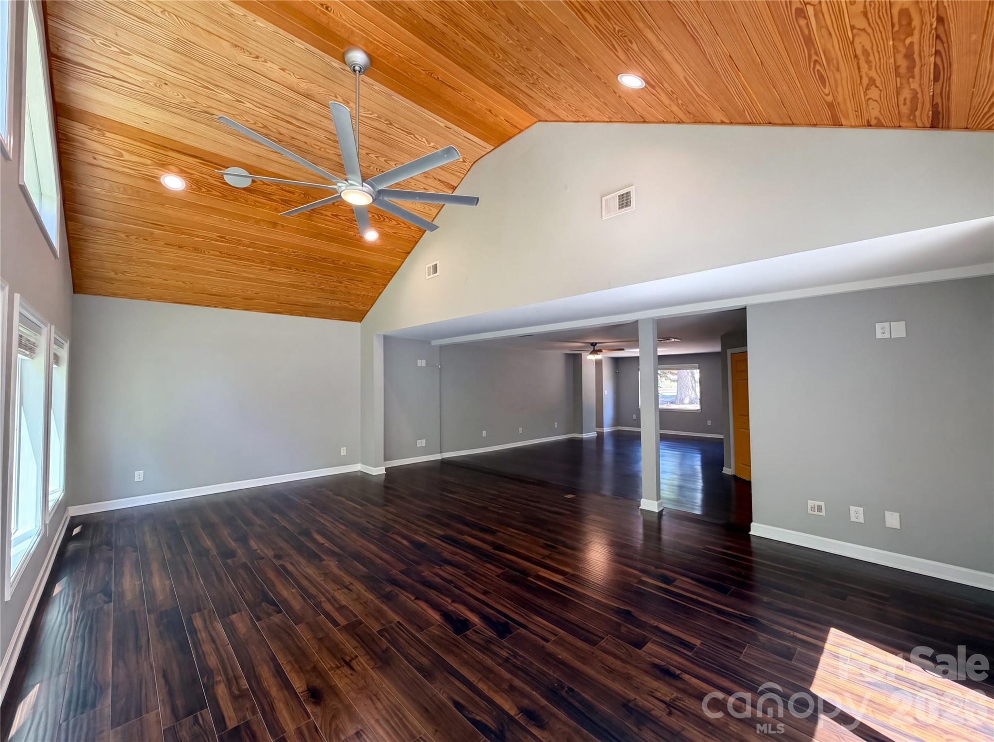 1322 Carolyn Drive — Charlotte