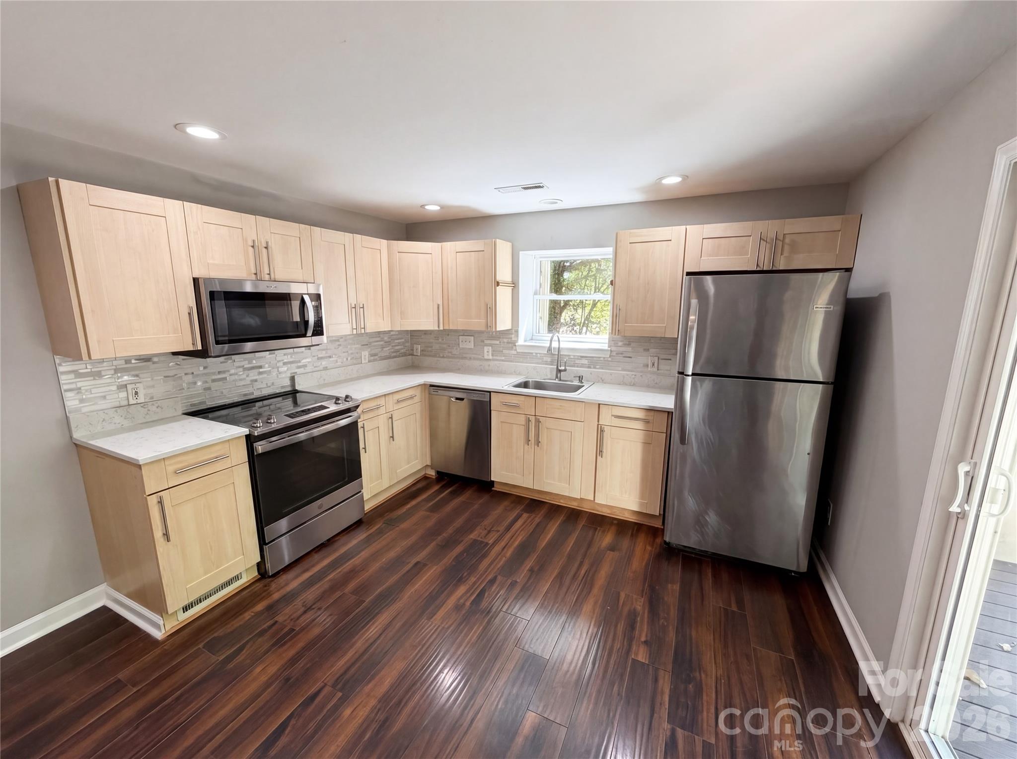 1322 Carolyn Drive — Charlotte