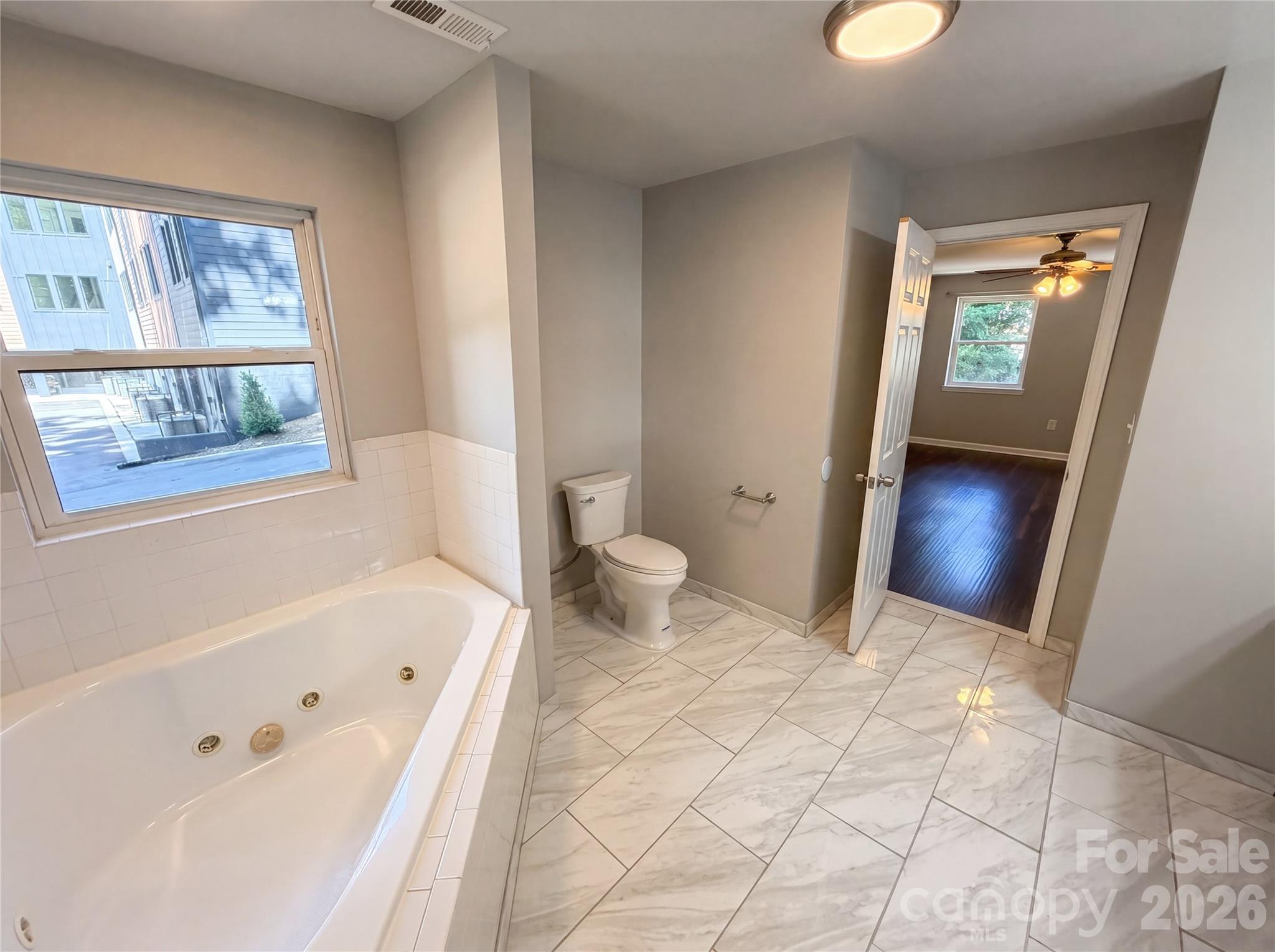 1322 Carolyn Drive — Charlotte