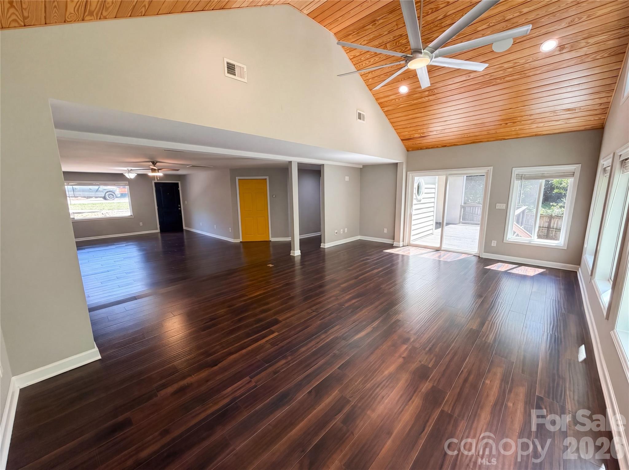 1322 Carolyn Drive — Charlotte