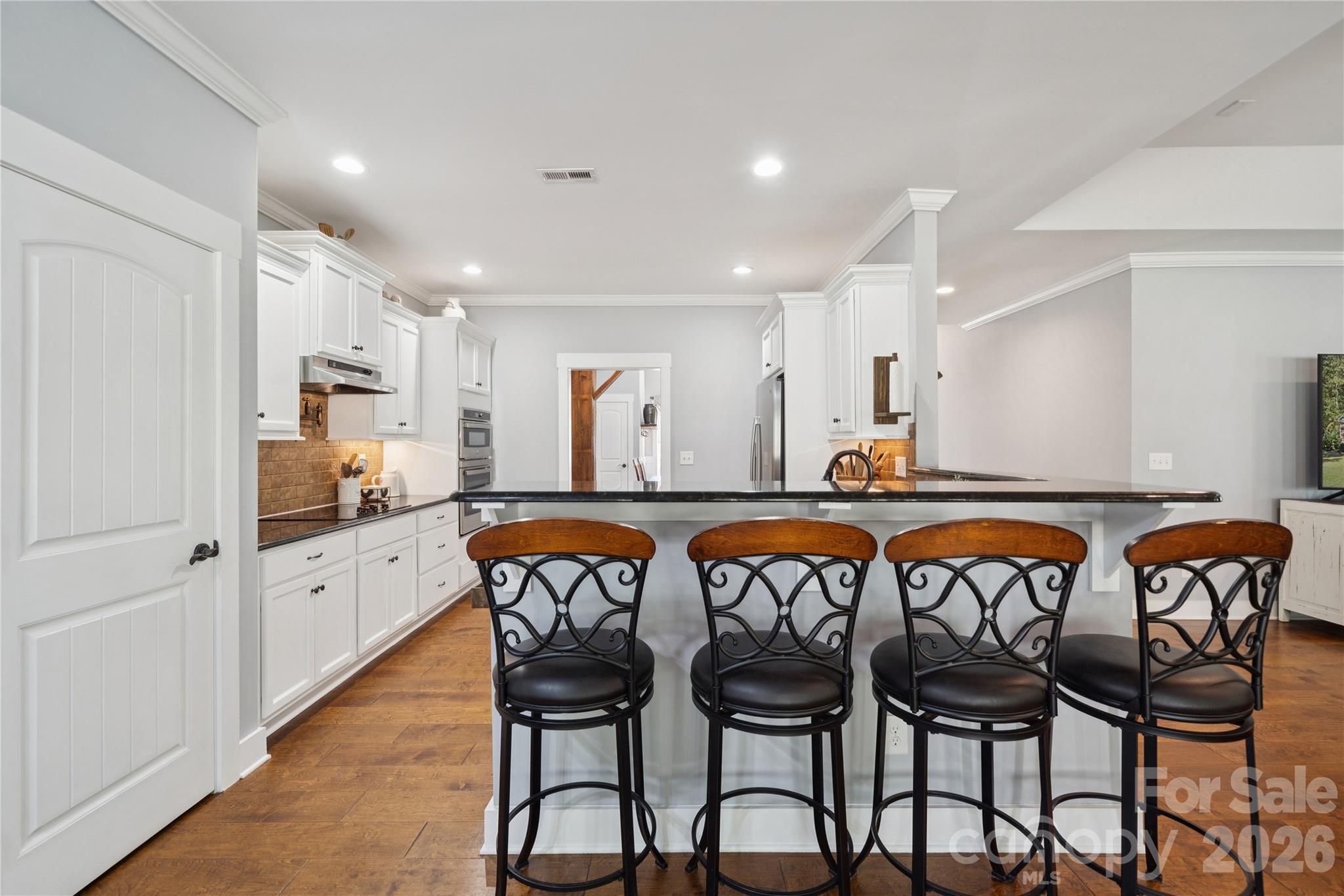 295 Worthington Drive — Mt Ulla