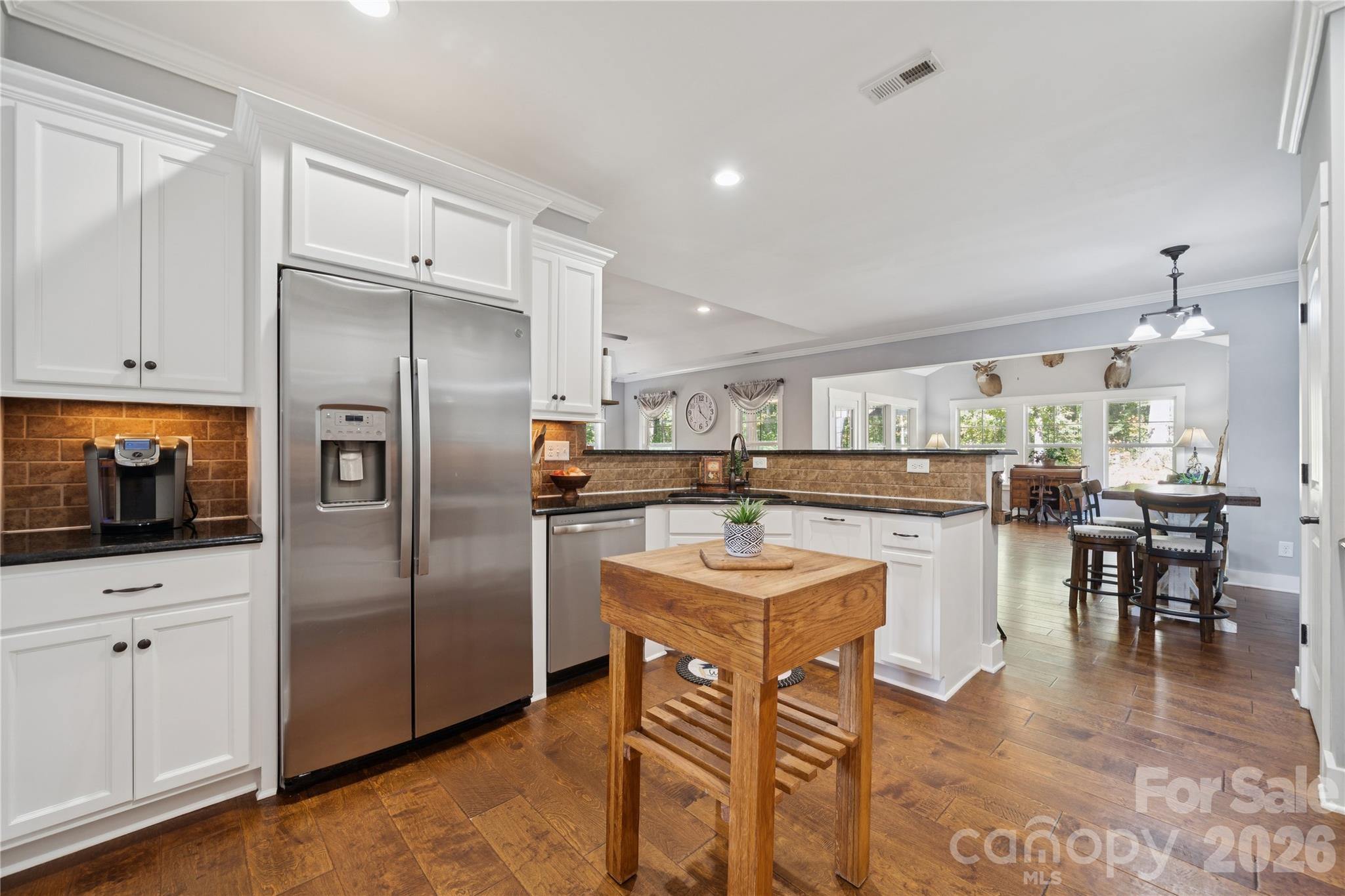 295 Worthington Drive — Mt Ulla