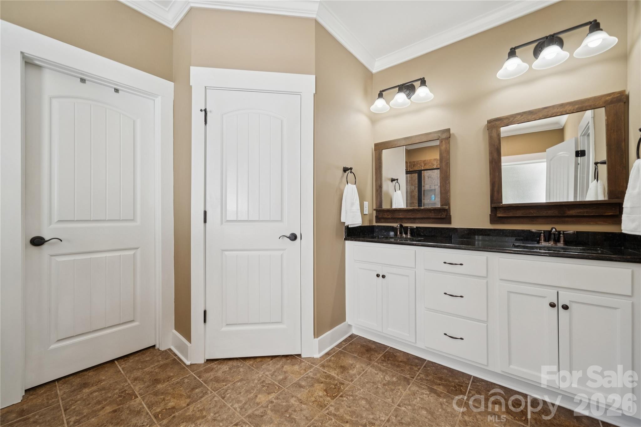 295 Worthington Drive — Mt Ulla