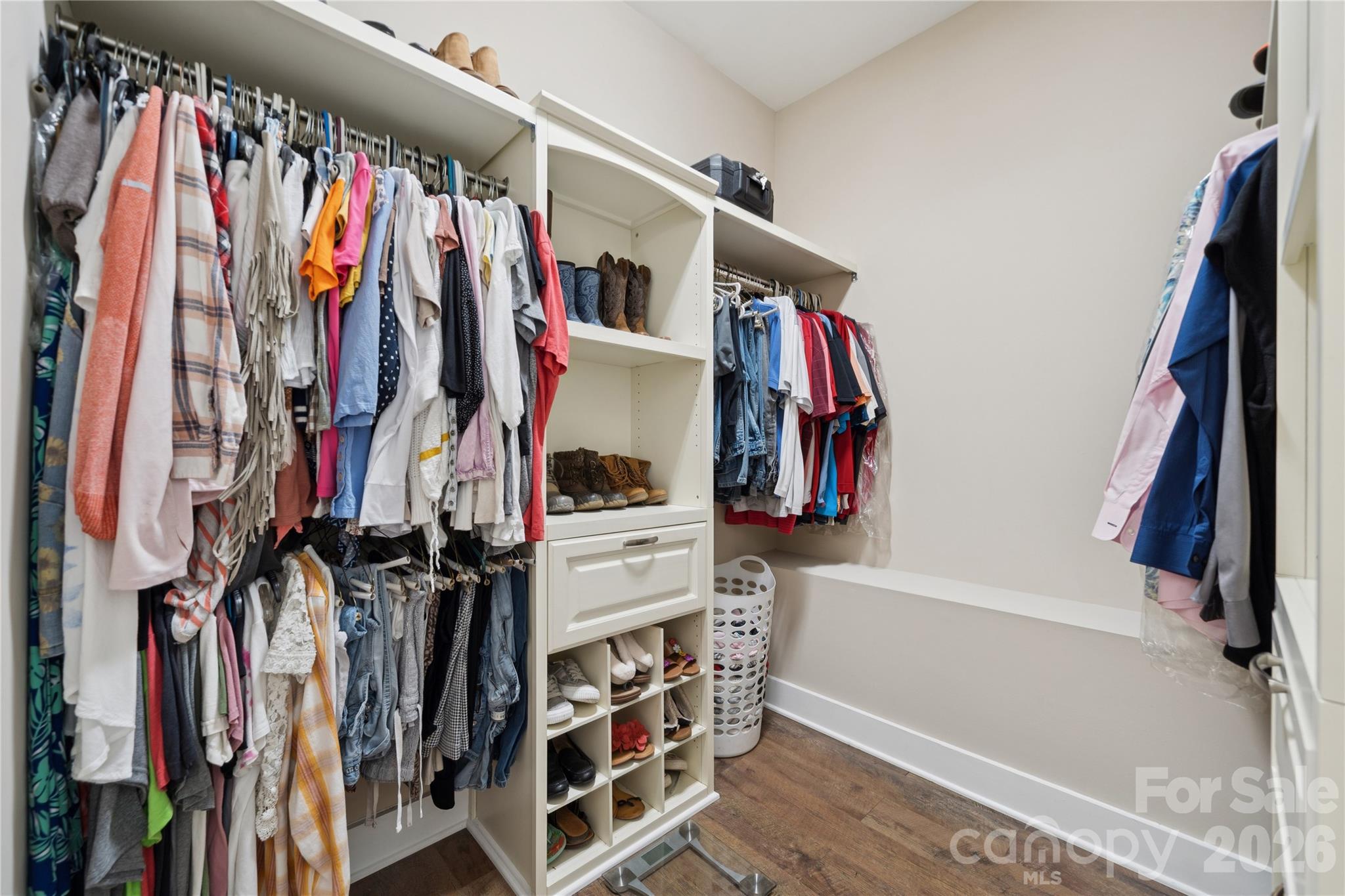 295 Worthington Drive — Mt Ulla