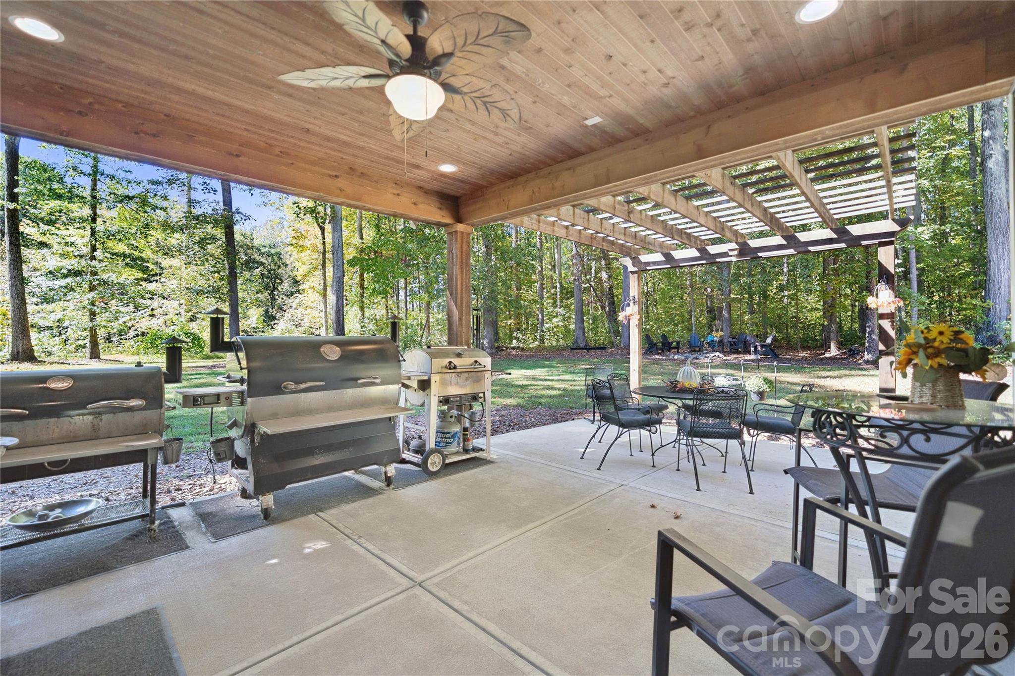 295 Worthington Drive — Mt Ulla