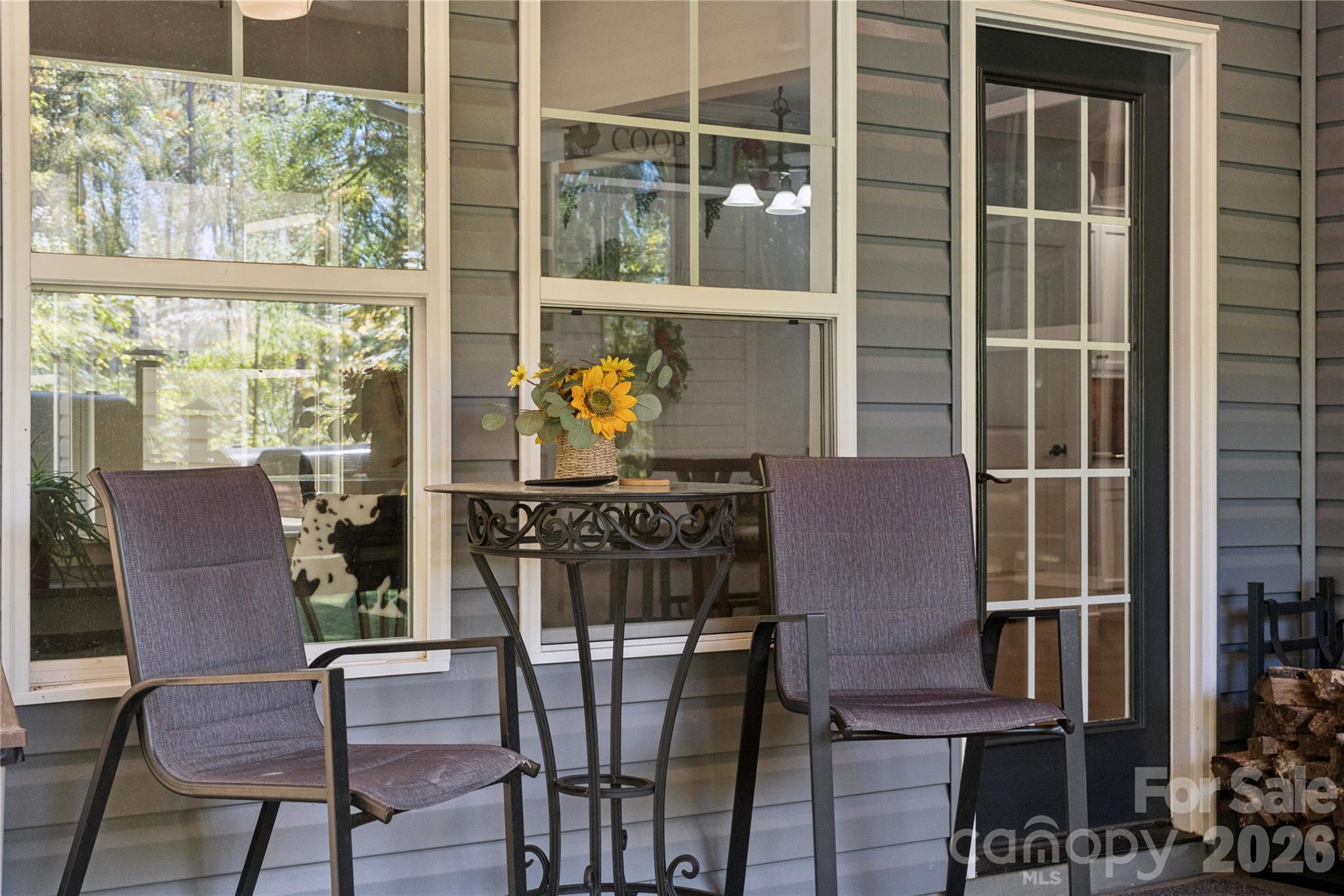 295 Worthington Drive — Mt Ulla
