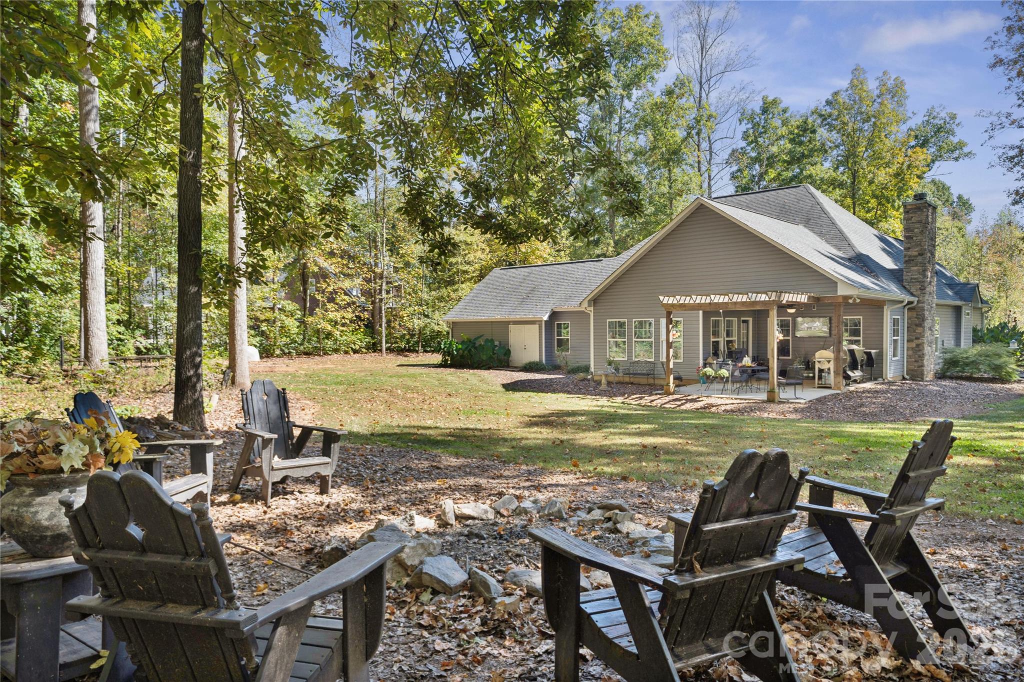 295 Worthington Drive — Mt Ulla