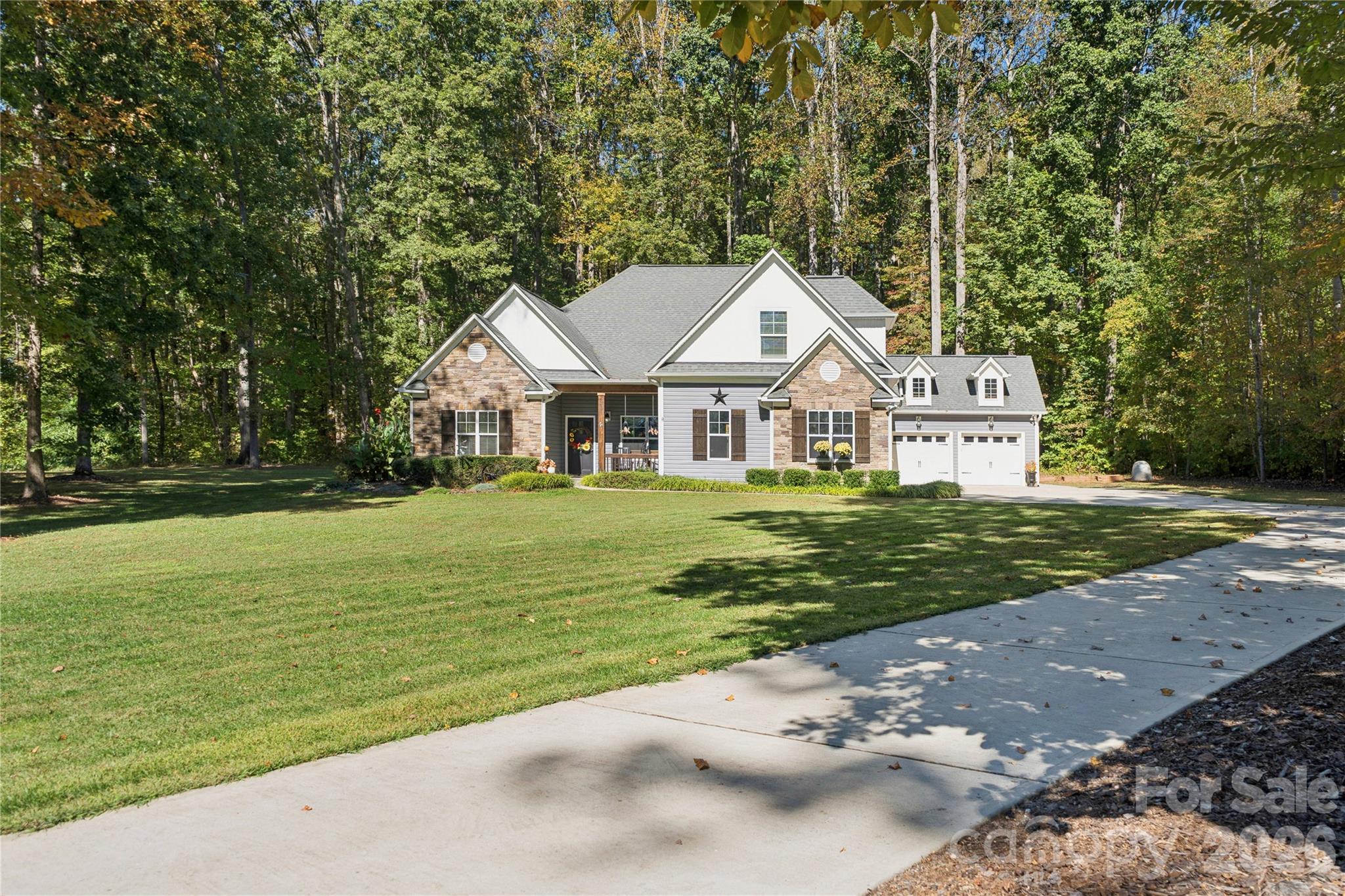 295 Worthington Drive — Mt Ulla