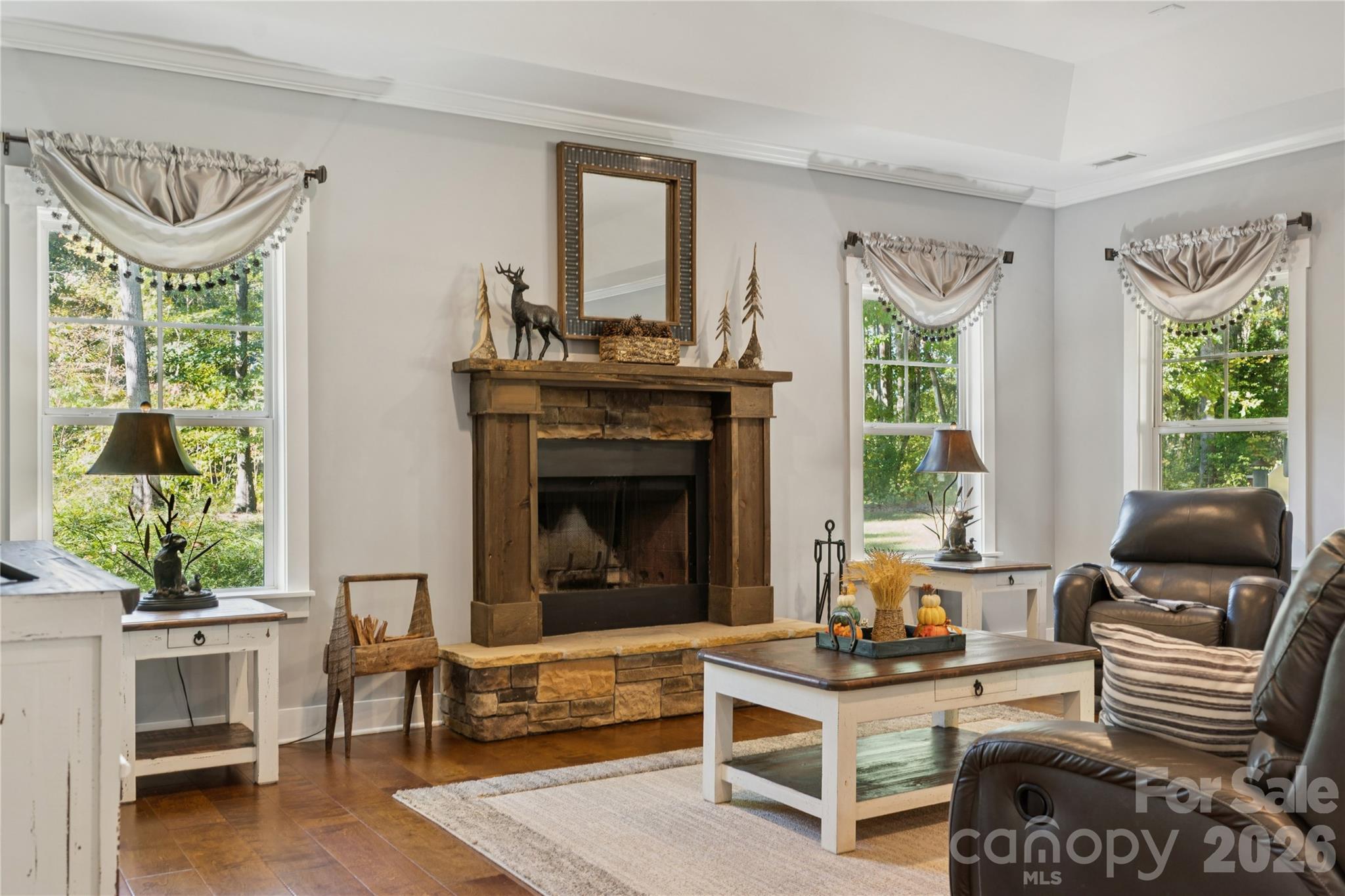 295 Worthington Drive — Mt Ulla