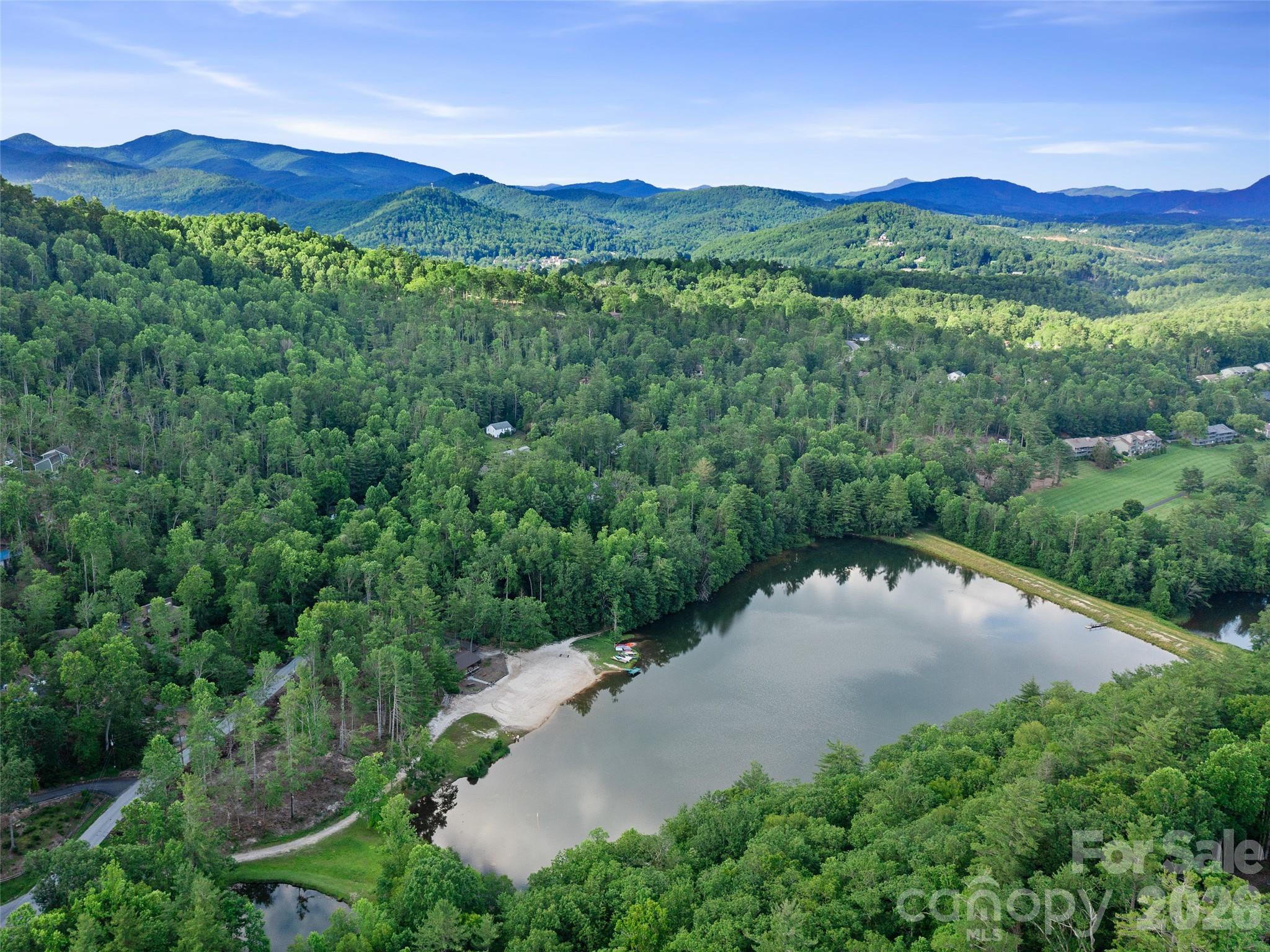 71 Chestnut Hill Road — Spruce Pine