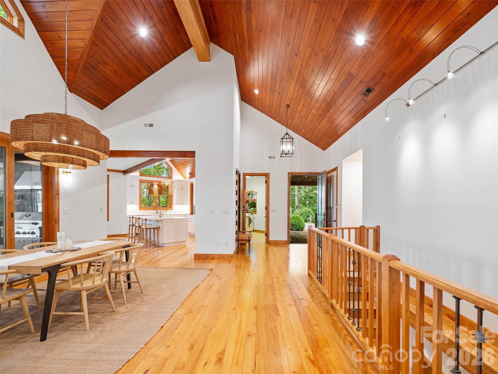 71 Chestnut Hill Road — Spruce Pine