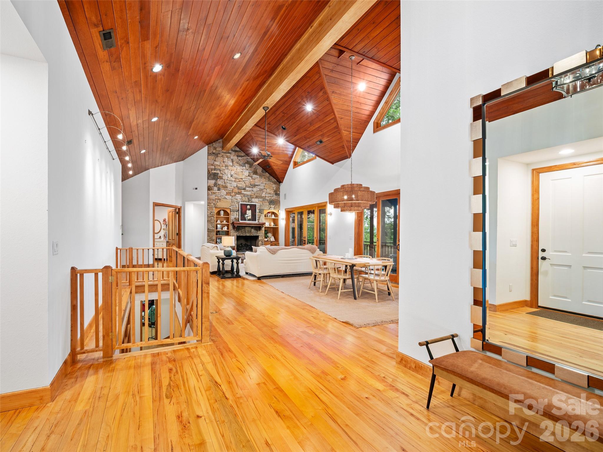 71 Chestnut Hill Road — Spruce Pine