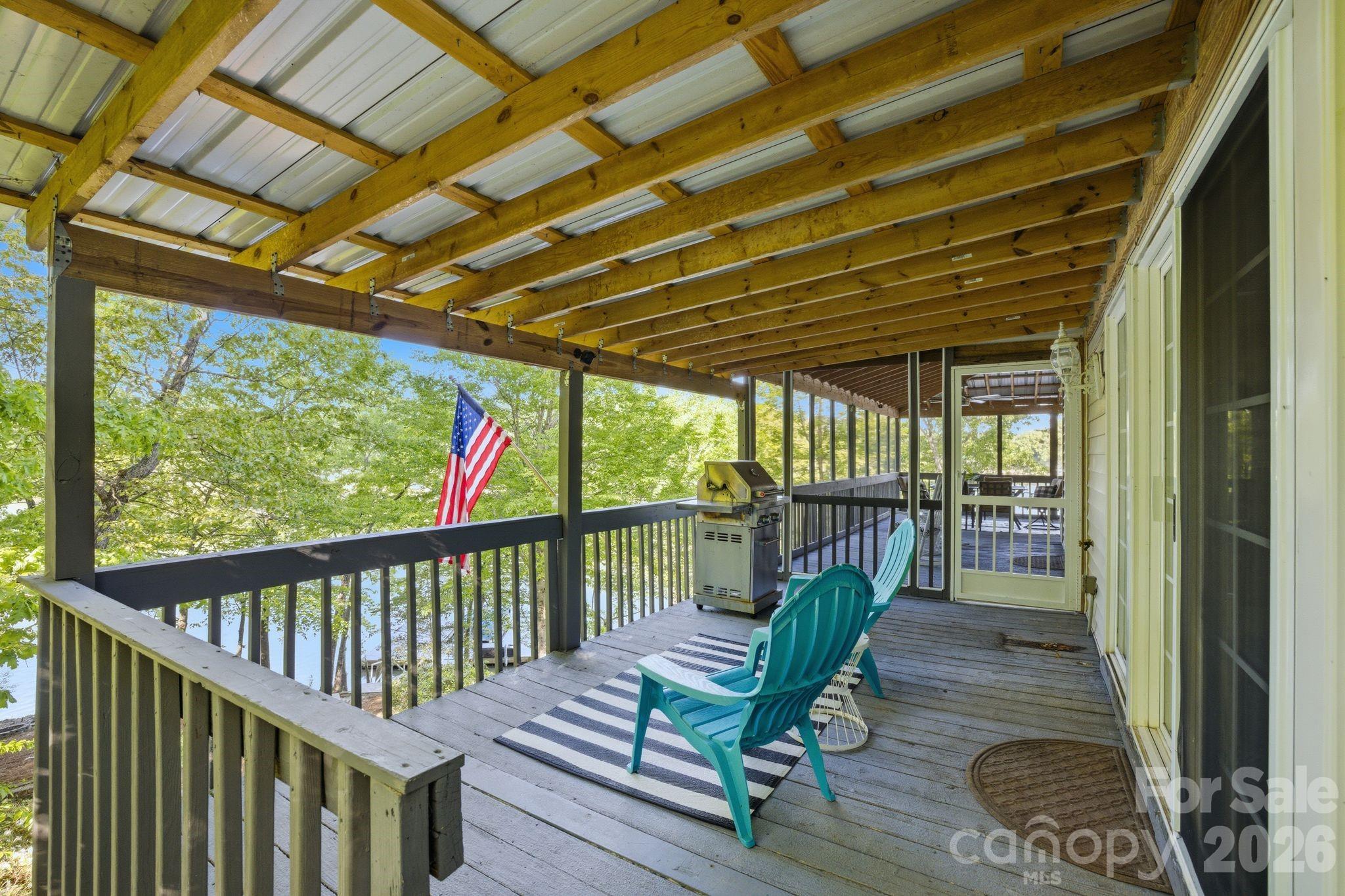 424 Mountain Harbor Drive — Lexington