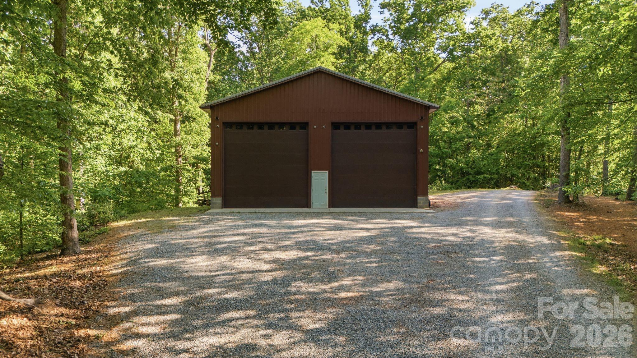 424 Mountain Harbor Drive — Lexington
