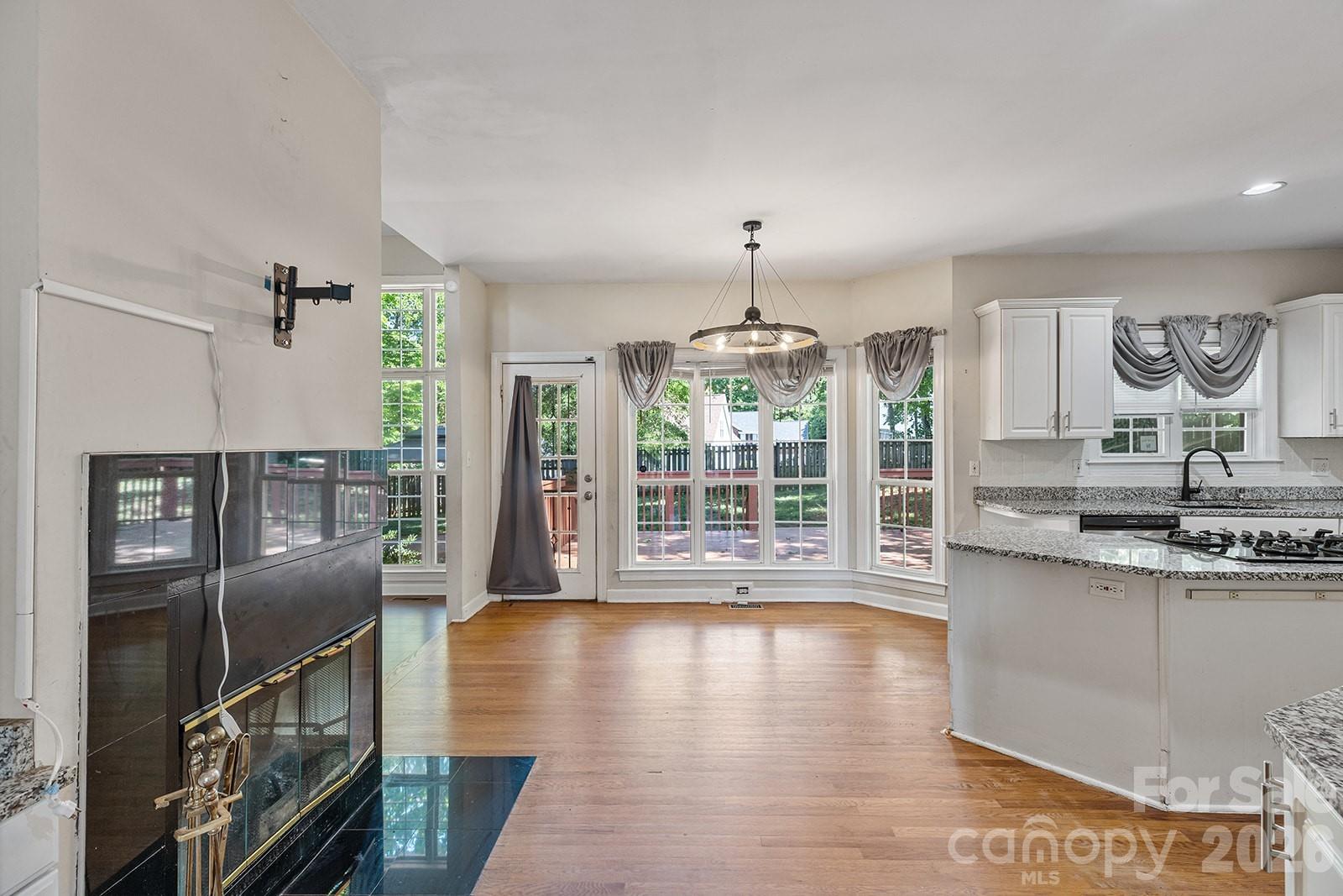 9111 Brocklehurst Lane — Charlotte