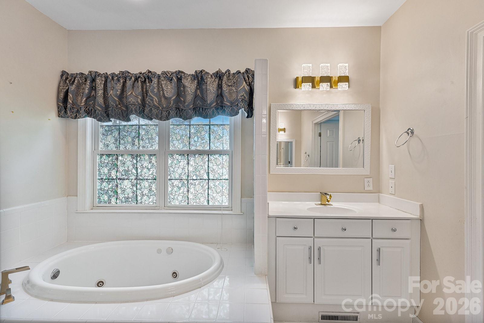 9111 Brocklehurst Lane — Charlotte