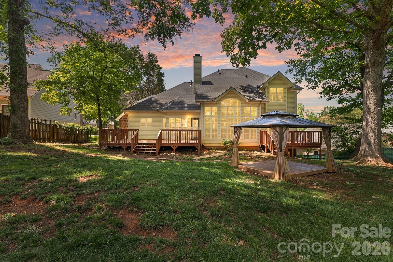 9111 Brocklehurst Lane — Charlotte