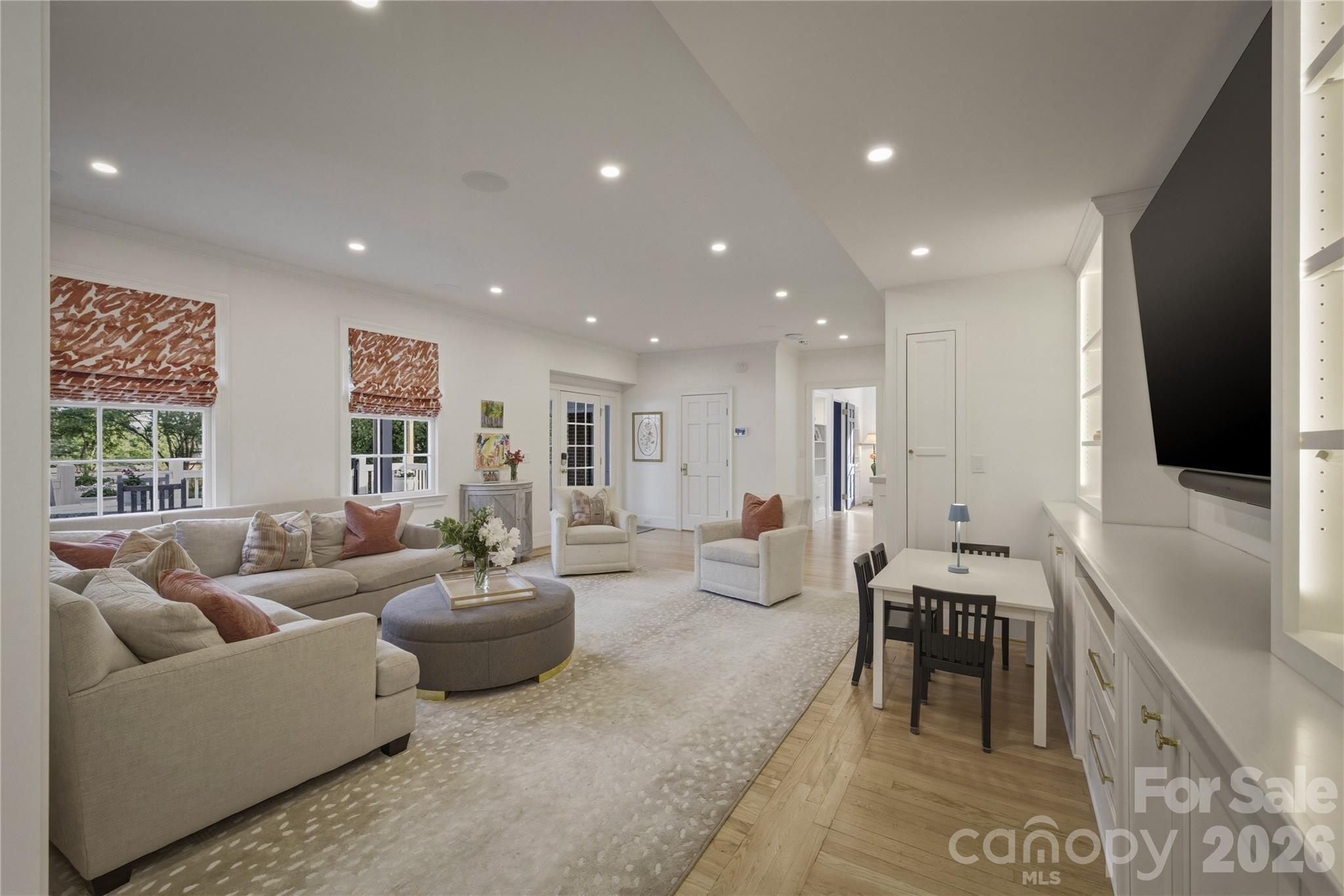 319 W Union Street — Morganton