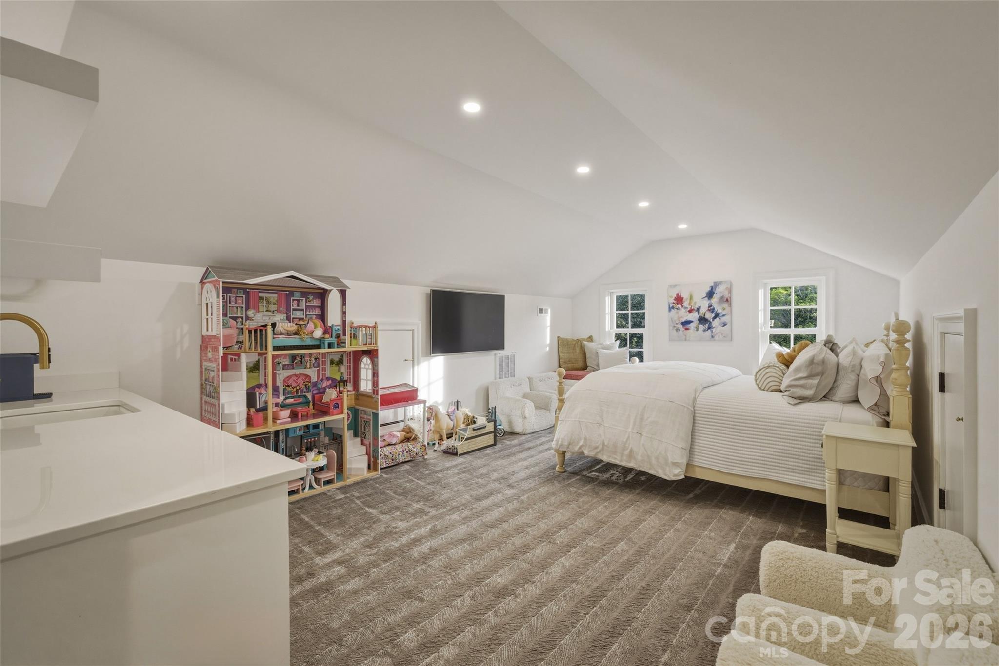 319 W Union Street — Morganton