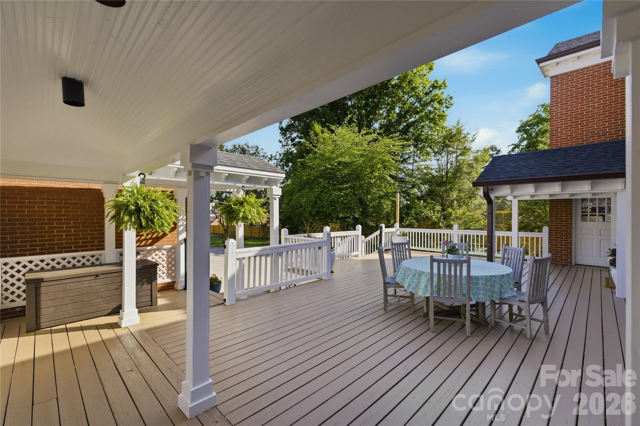319 W Union Street — Morganton