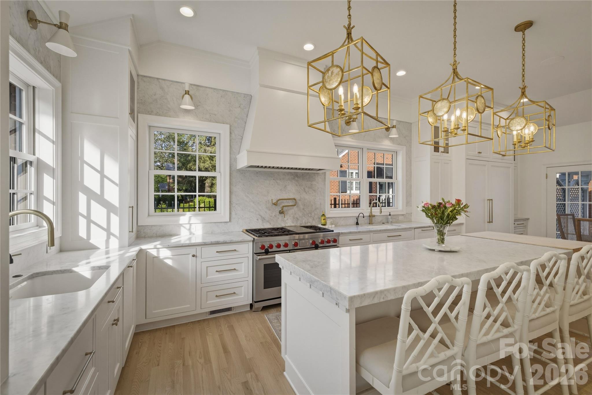 319 W Union Street — Morganton
