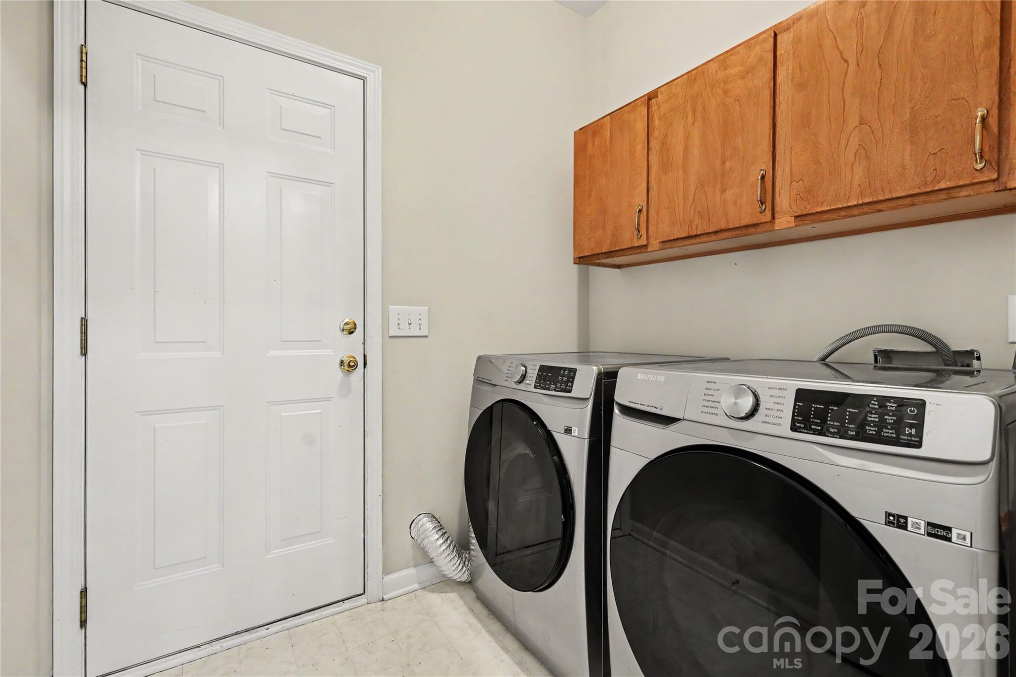 10312 Fairbourne Court — Charlotte