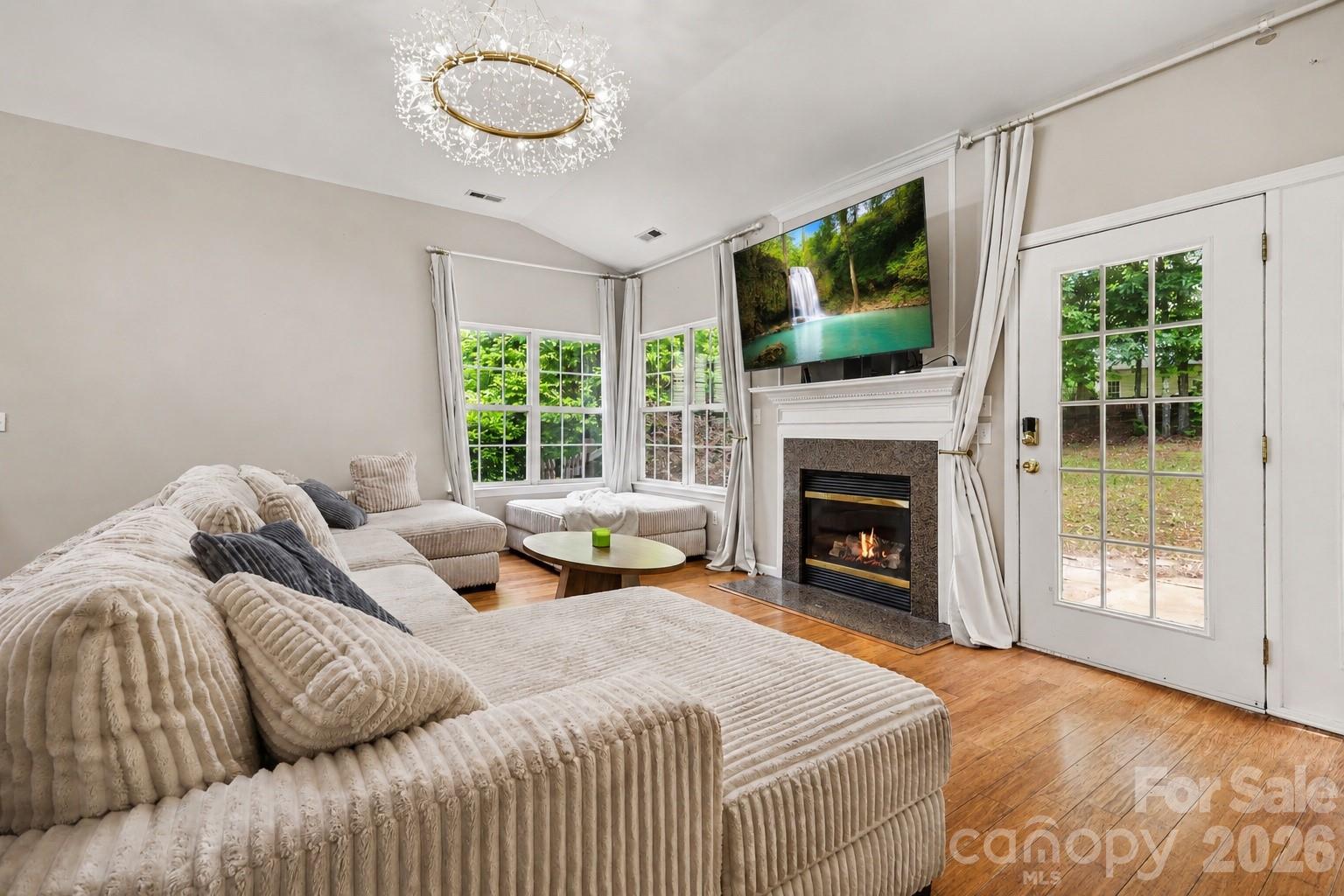 10312 Fairbourne Court — Charlotte
