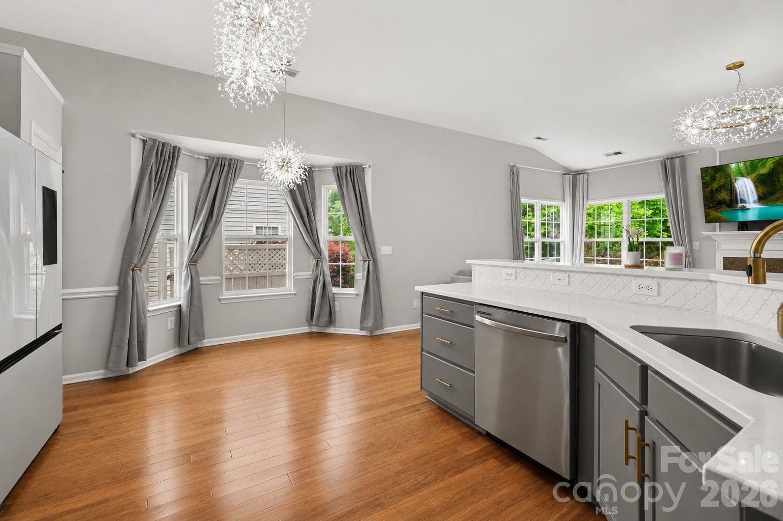 10312 Fairbourne Court — Charlotte