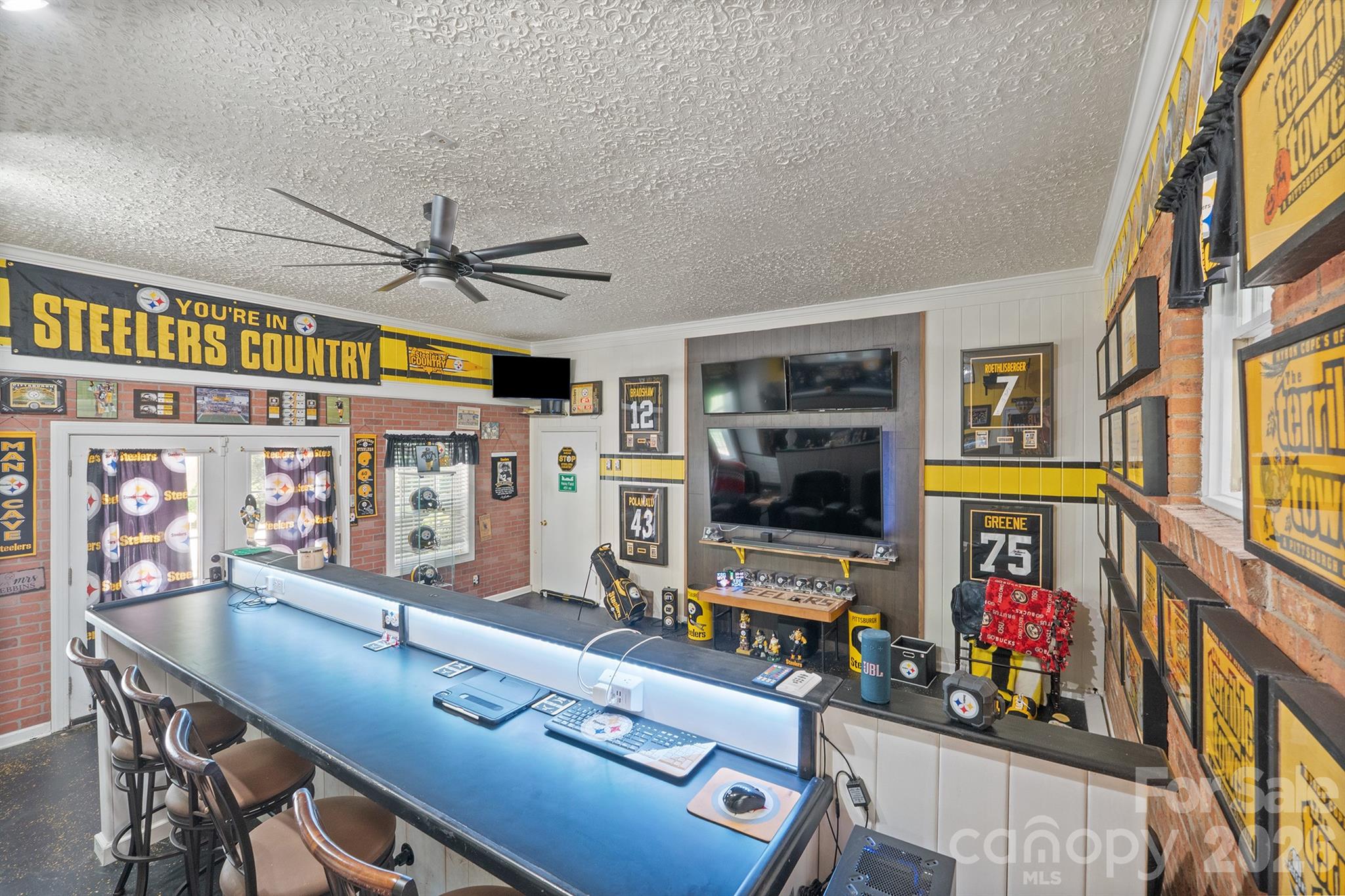 435 W Central Avenue — Mount Holly