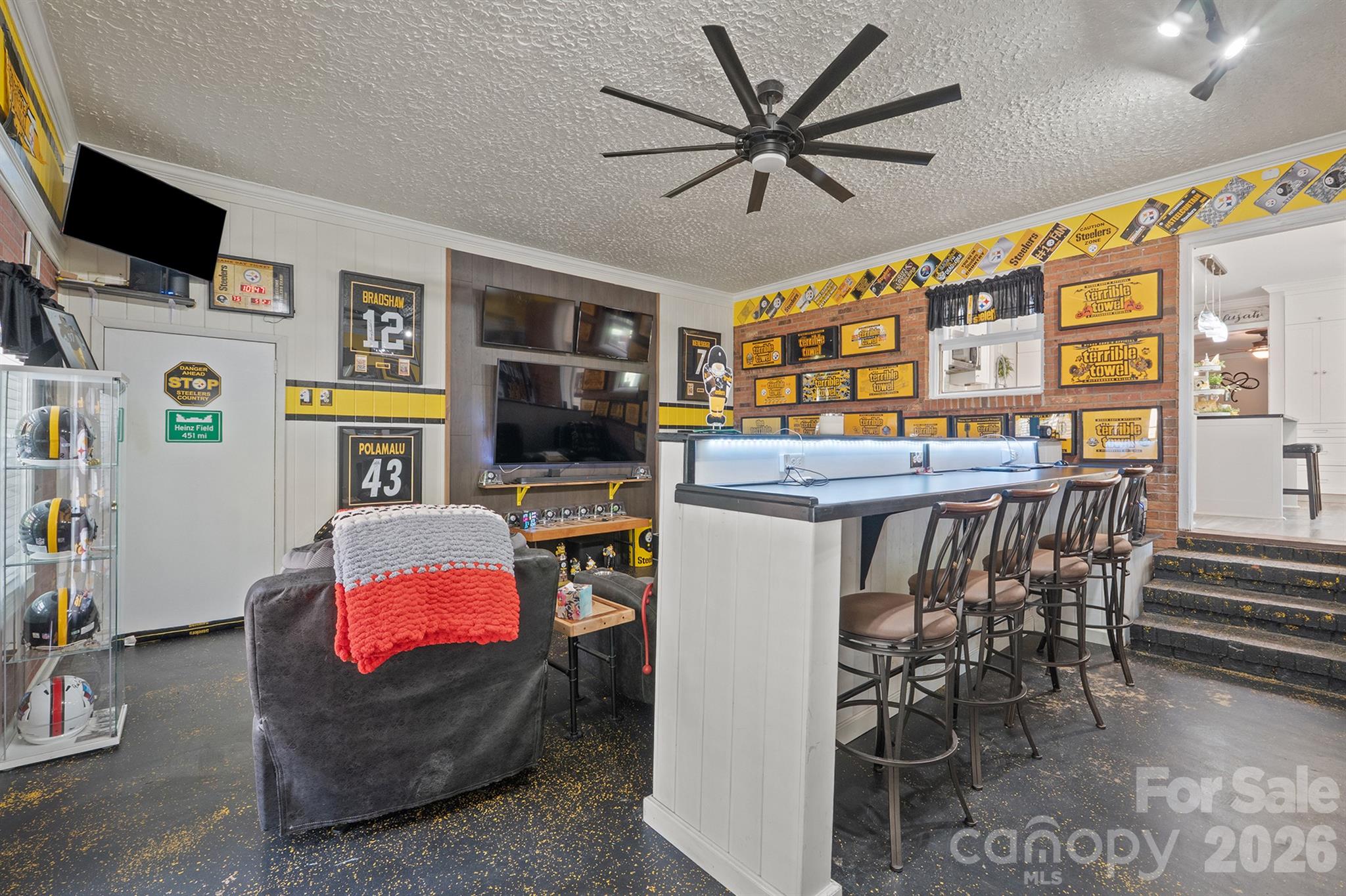 435 W Central Avenue — Mount Holly