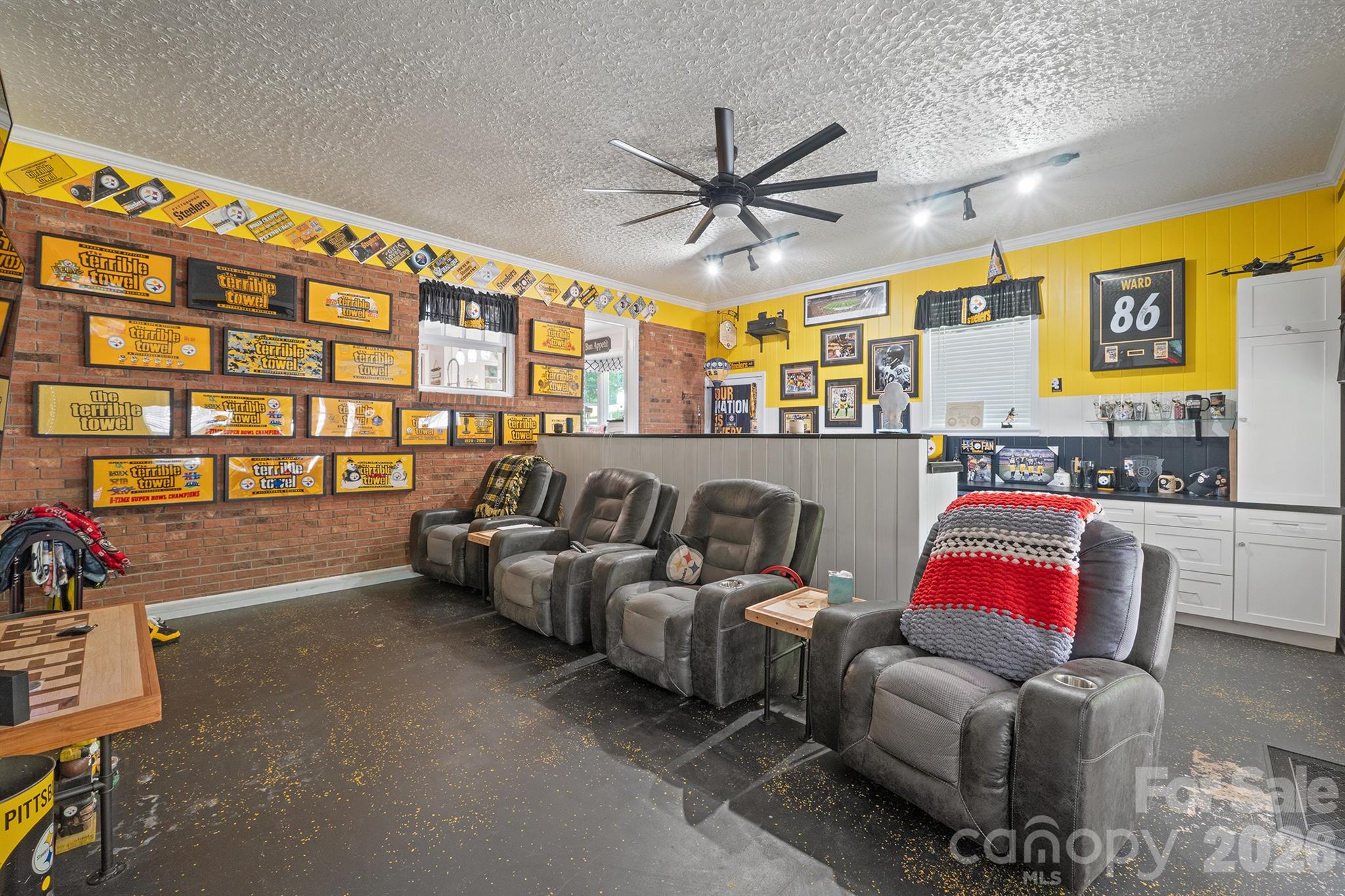 435 W Central Avenue — Mount Holly