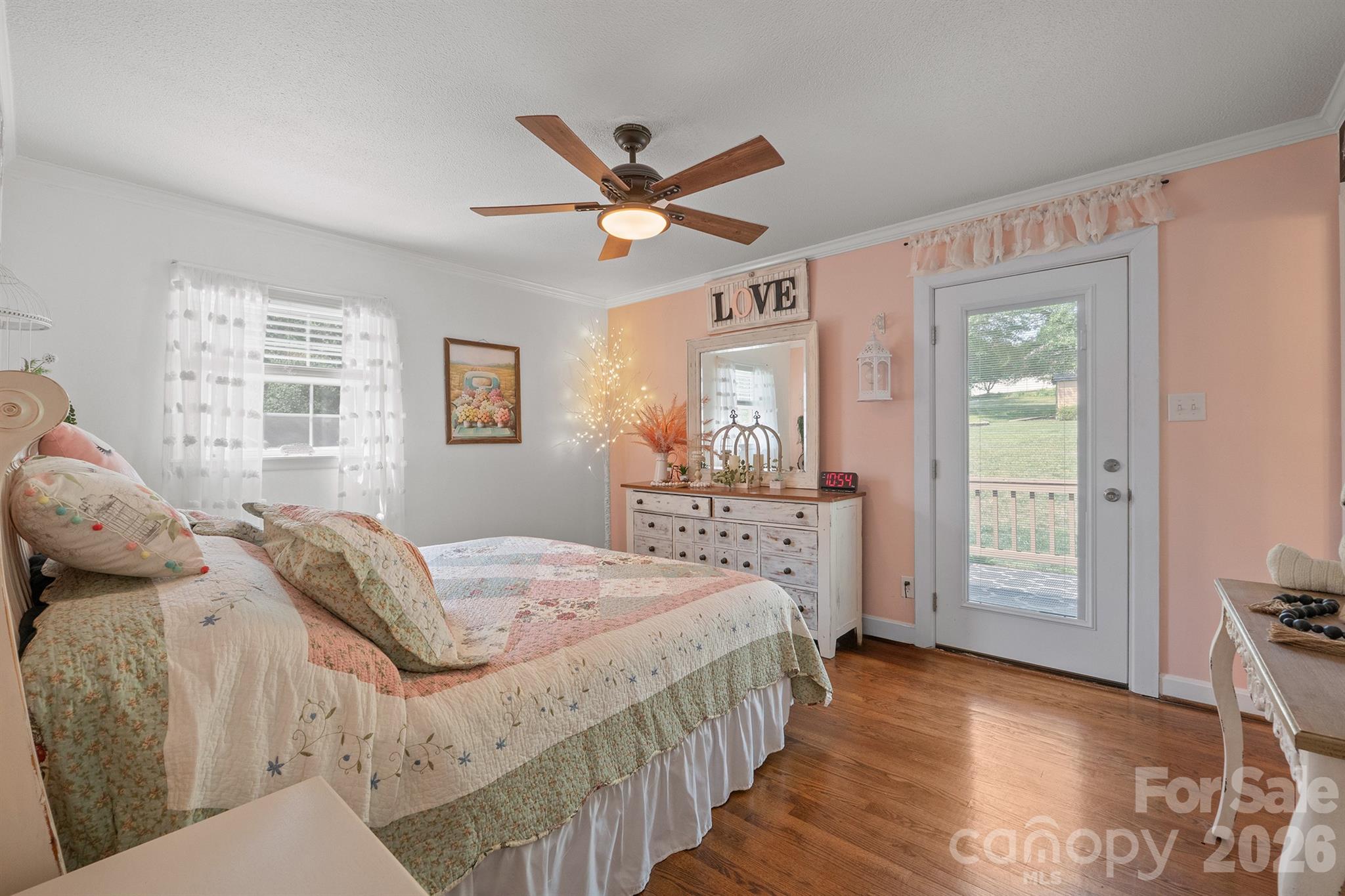 435 W Central Avenue — Mount Holly