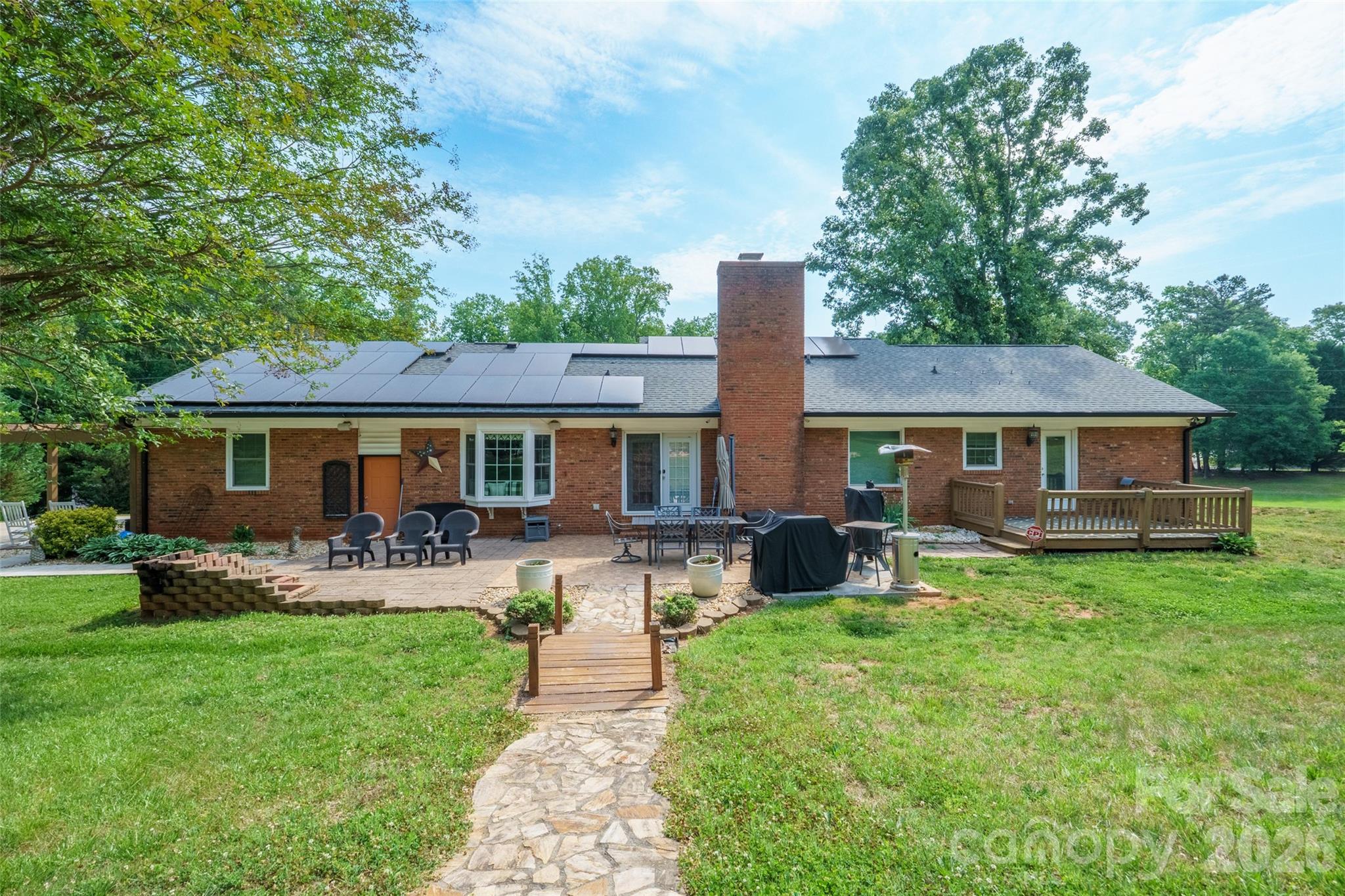 435 W Central Avenue — Mount Holly