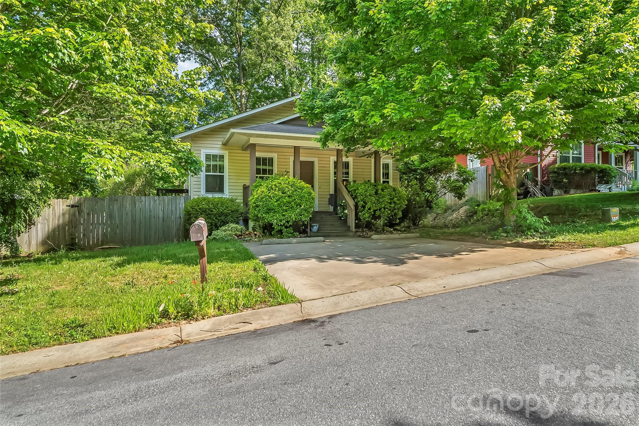 5 Springmill Drive — Asheville