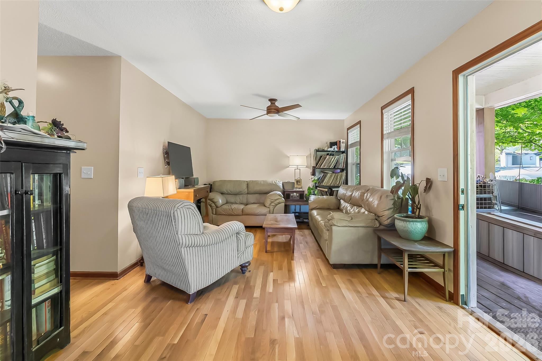 5 Springmill Drive — Asheville