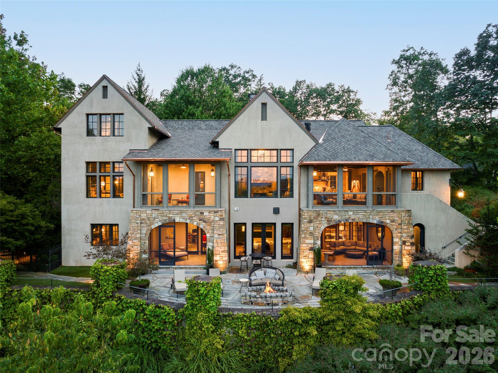 1929 Tree View Trail — Arden