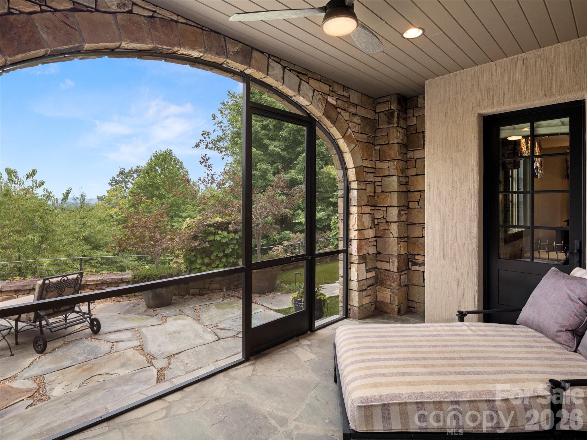 1929 Tree View Trail — Arden