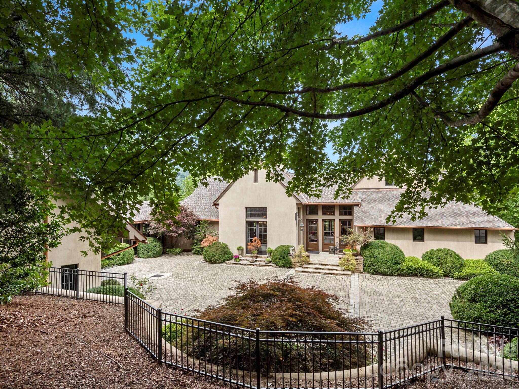 1929 Tree View Trail — Arden